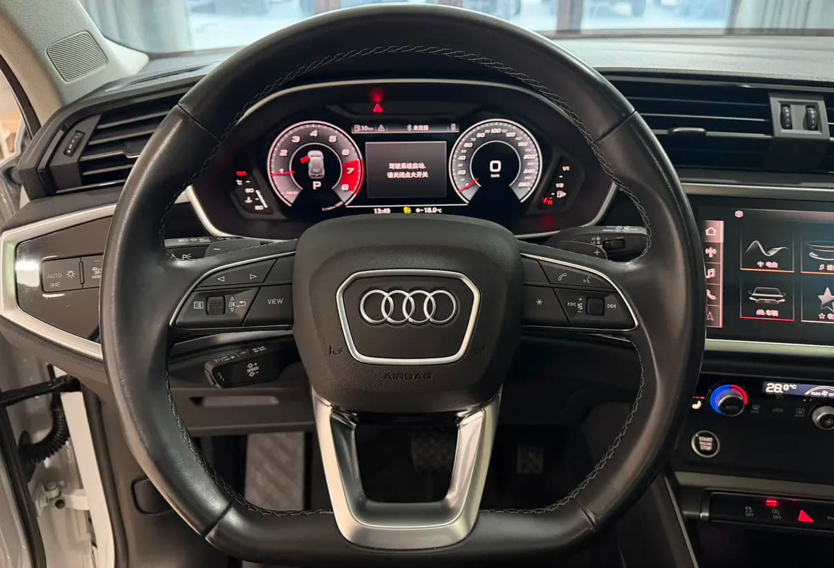 Audi Q3 2022 г. 20000 км. — фото 18