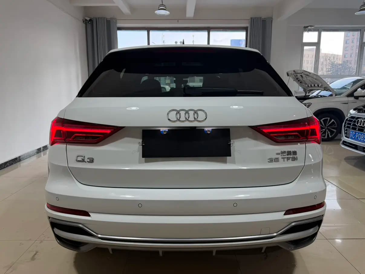 Audi Q3 2022 г. 20000 км. — фото 5