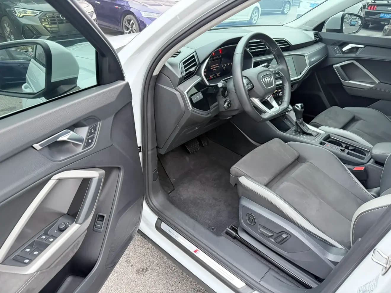 Audi Q3 2022 г. 18721 км. — фото 19