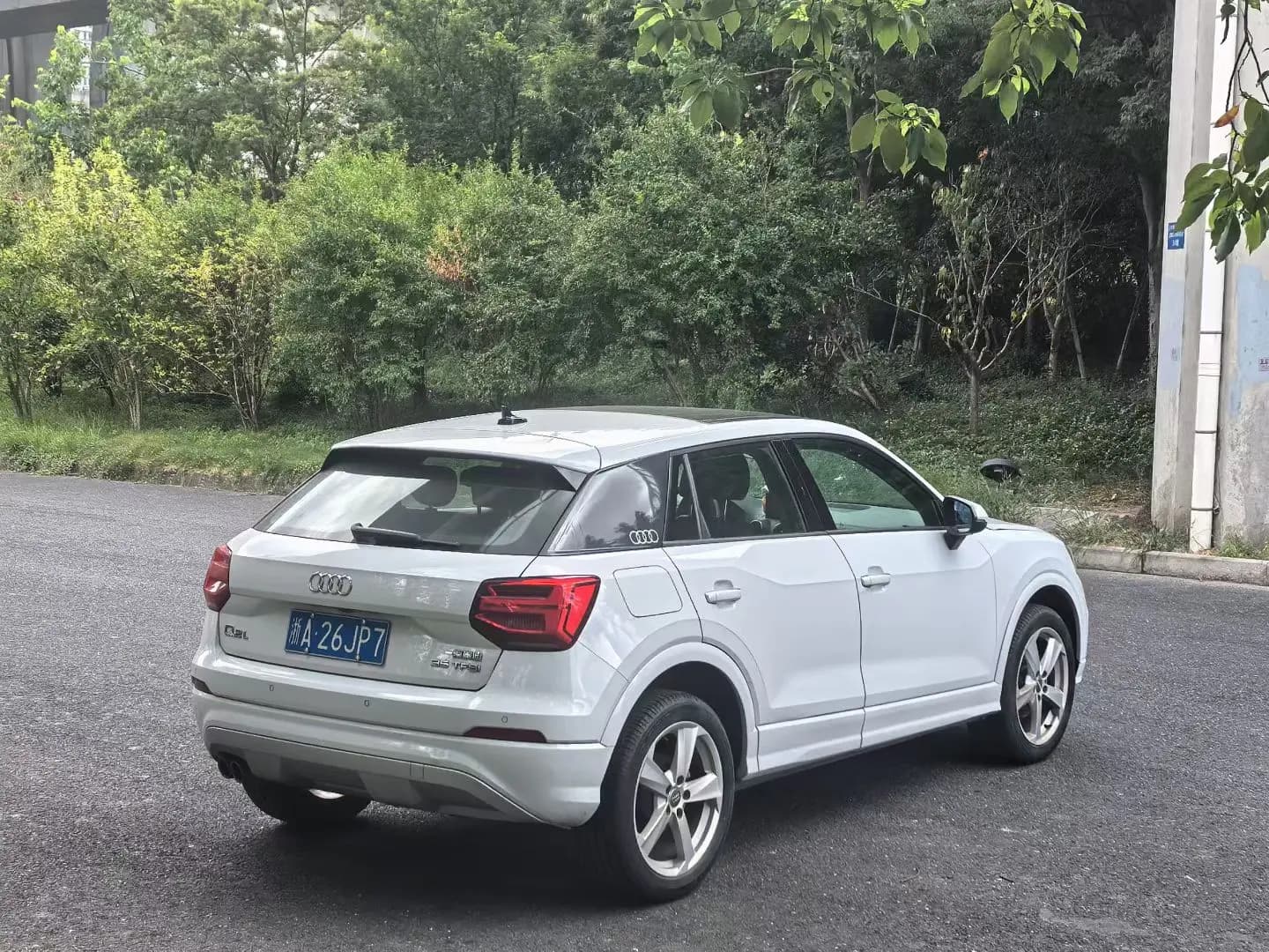 Audi Q2L 2021 г. 49045 км. — фото 6