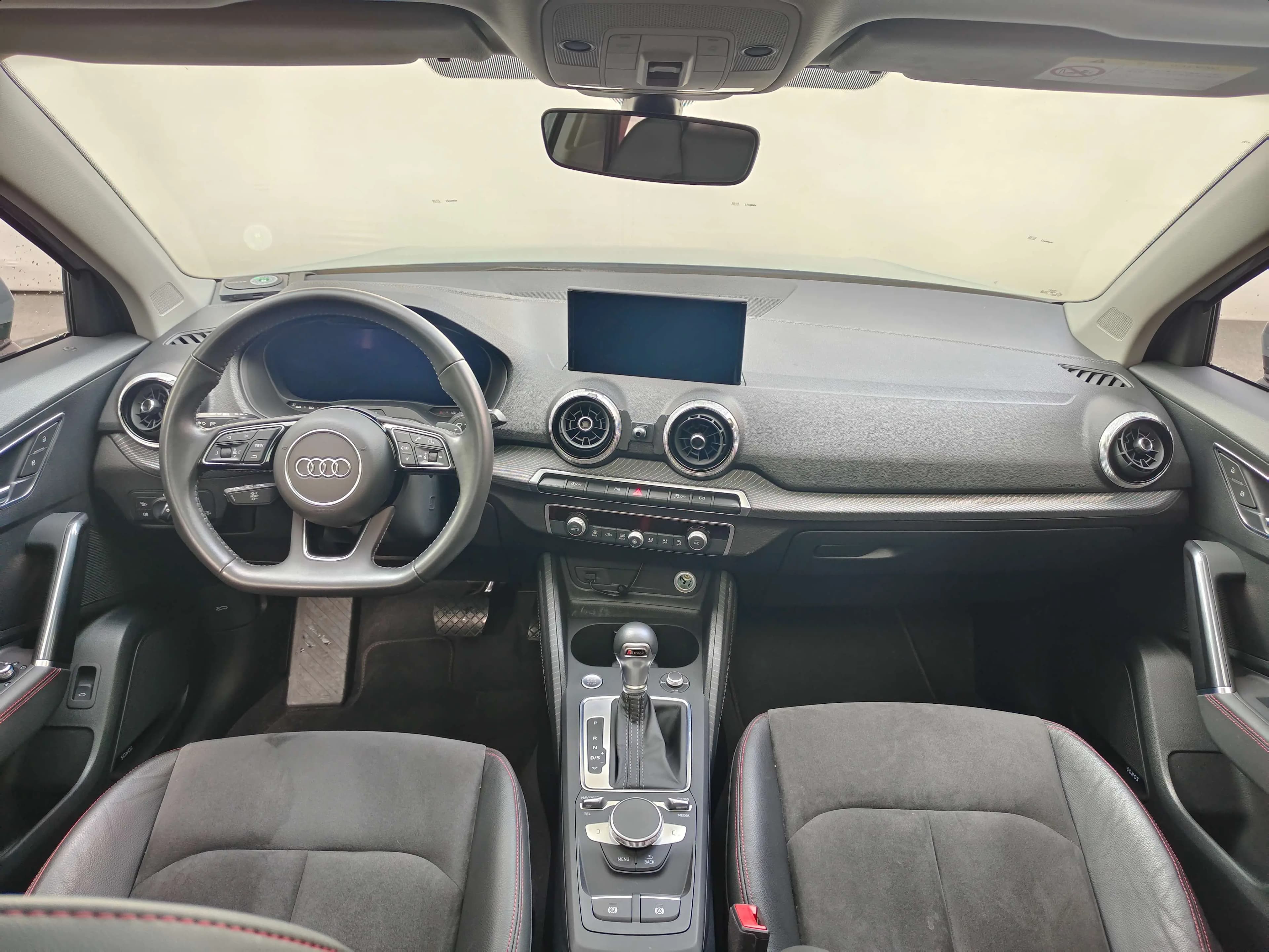 Audi Q2L 2021 г. 31738 км. — фото 13