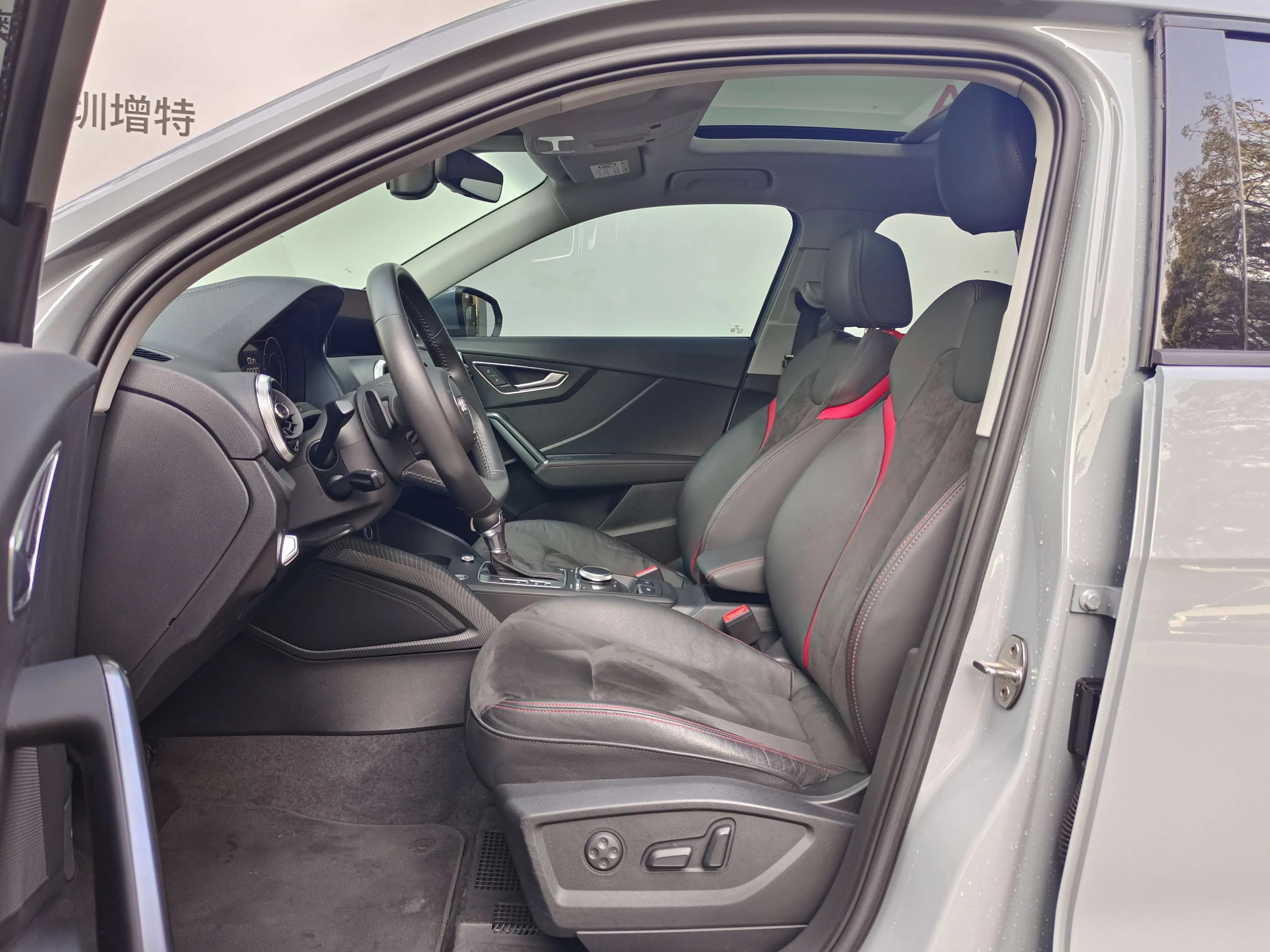 Audi Q2L 2021 г. 31738 км. — фото 15