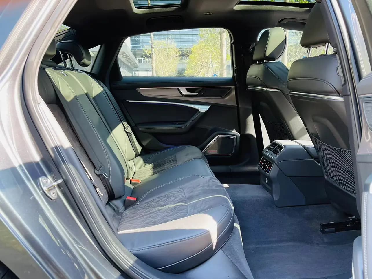 Audi A6L 2021 г. 68090 км. — фото 19