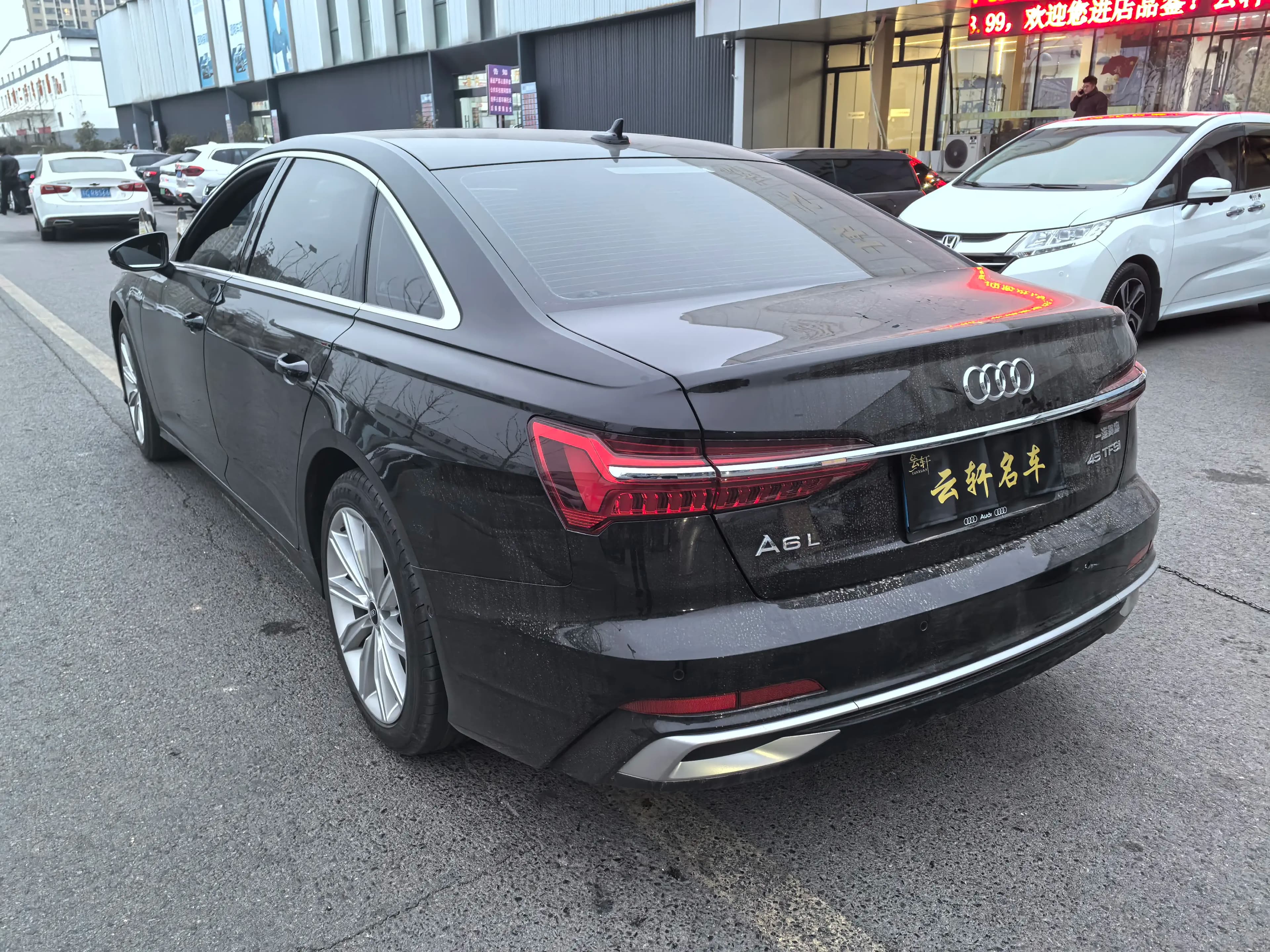 Audi A6L 2024 г. 37022 км. — фото 4