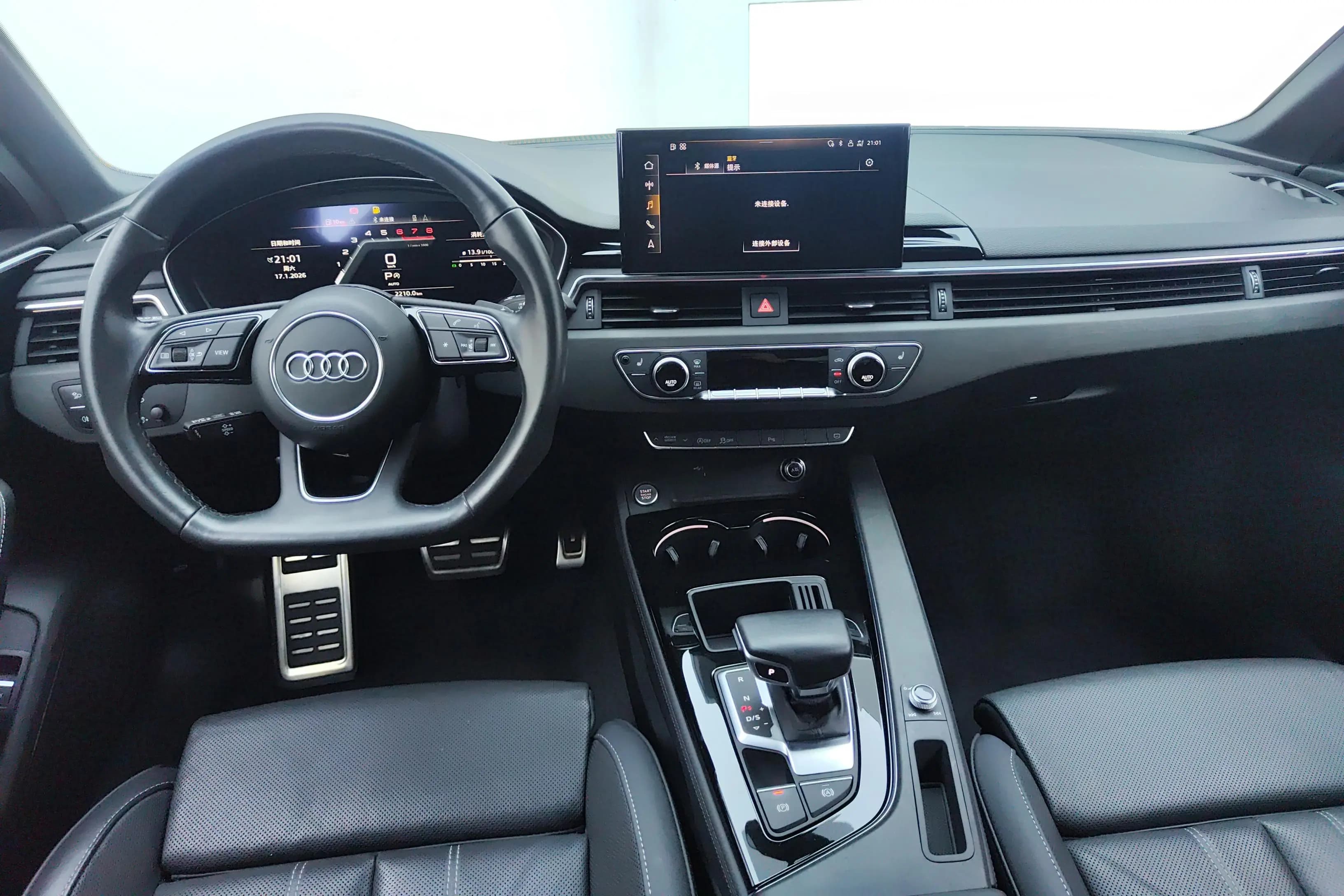 Audi A4L 2024 г. 33732 км. — фото 12