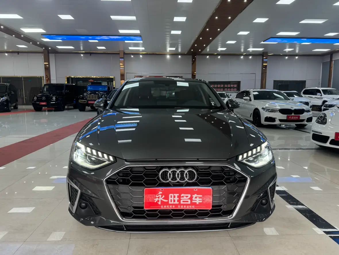 Audi A4L 2021 г. 41038 км. — фото 2