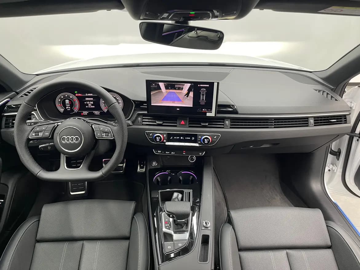 Audi A4L 2025 г. 2842 км. — фото 6