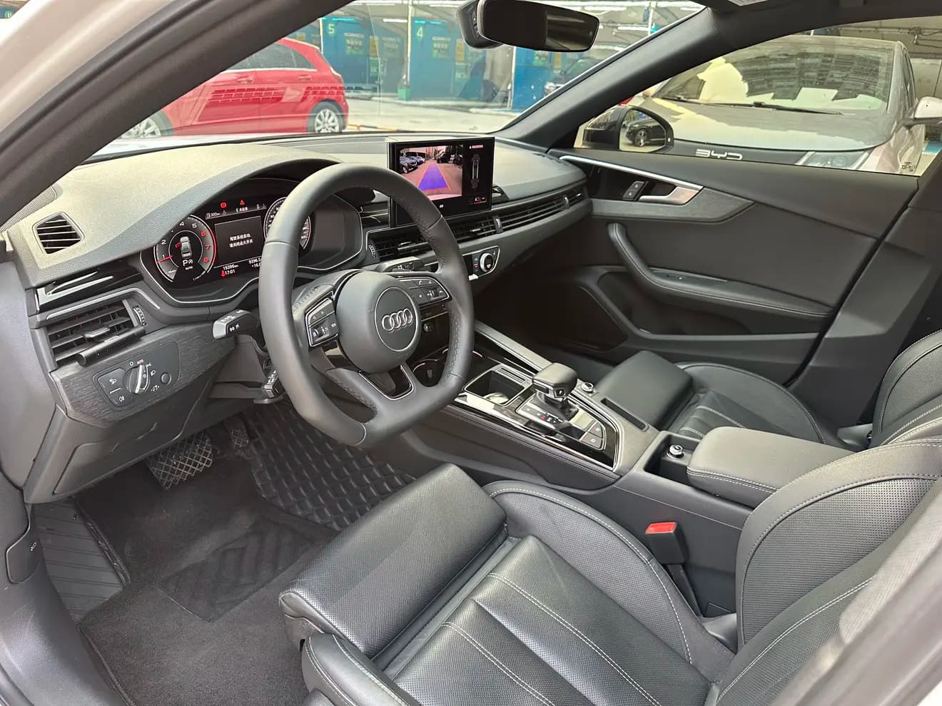 Audi A4L 2023 г. 17059 км. — фото 8