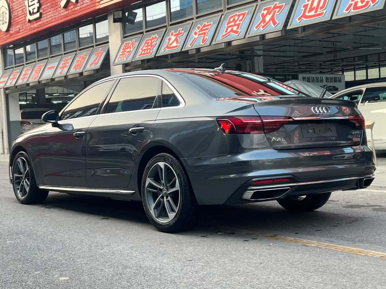 Audi A4L 2021 г. 77072 км. — фото 4