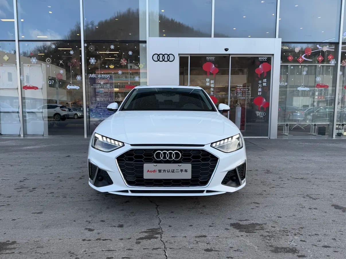 Audi A4L 2021 г. 58077 км. — фото 2