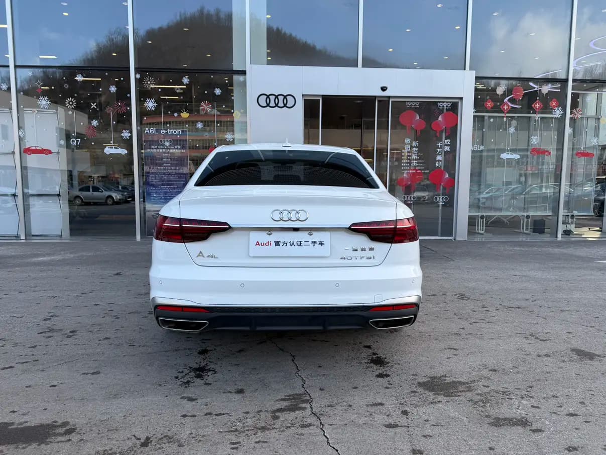 Audi A4L 2021 г. 58077 км. — фото 3