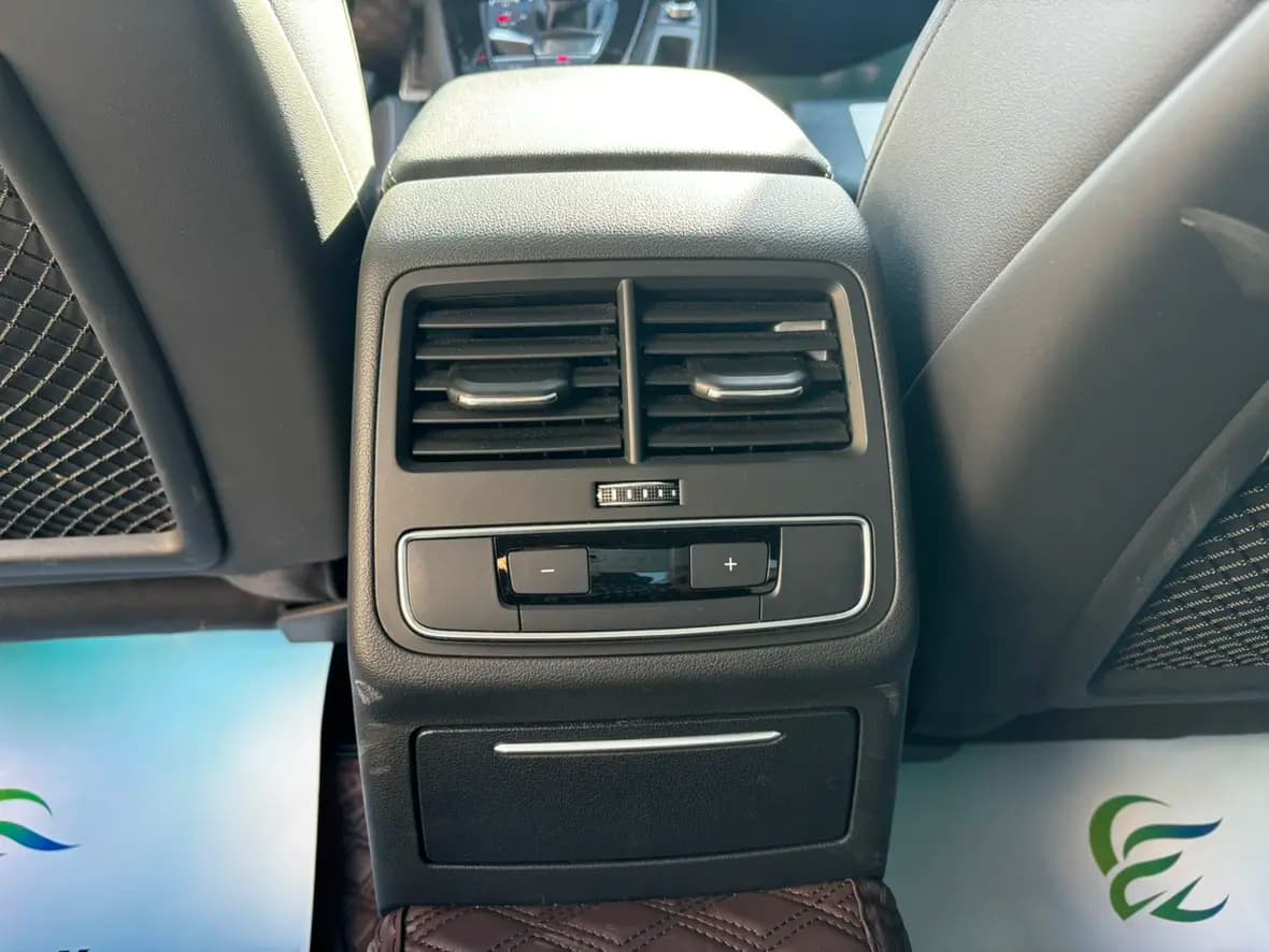 Audi A4L 2022 г. 25082 км. — фото 4