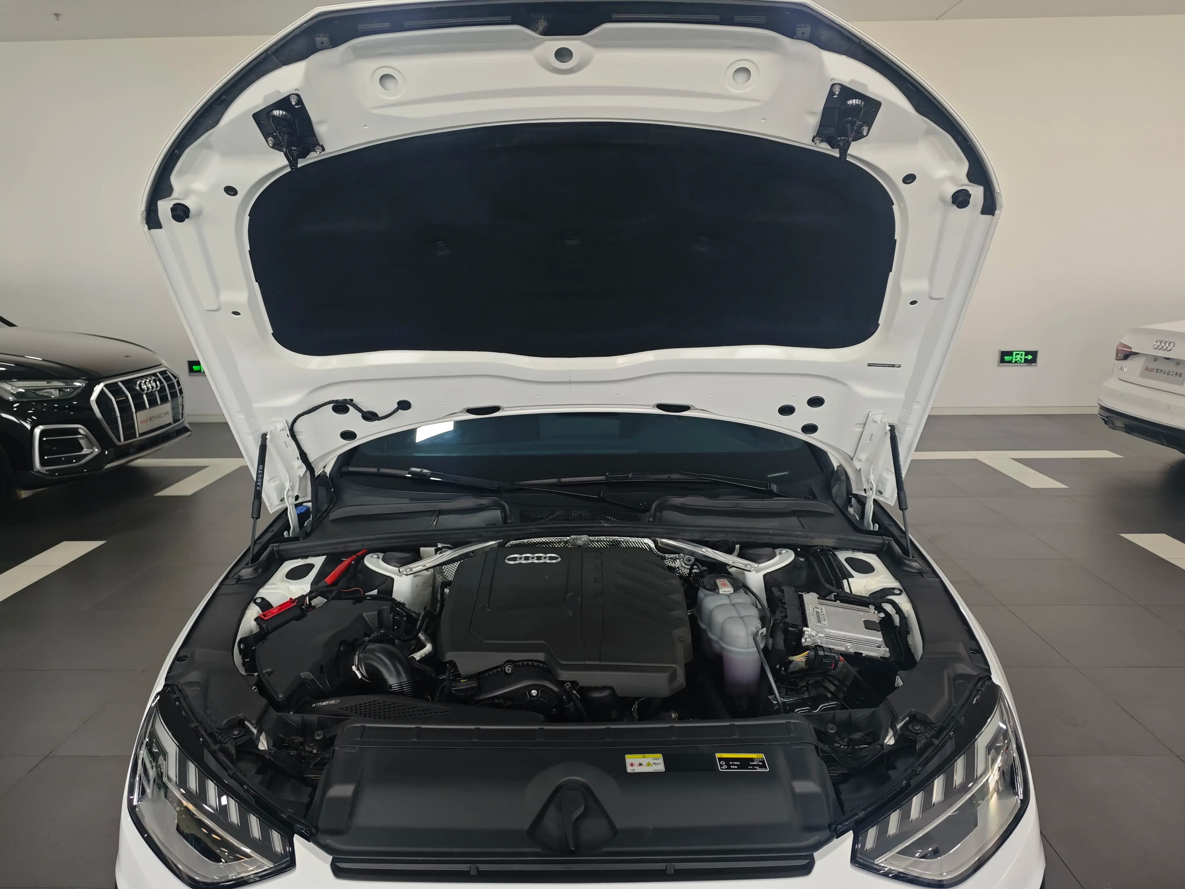 Audi A4L 2023 г. 31884 км. — фото 6