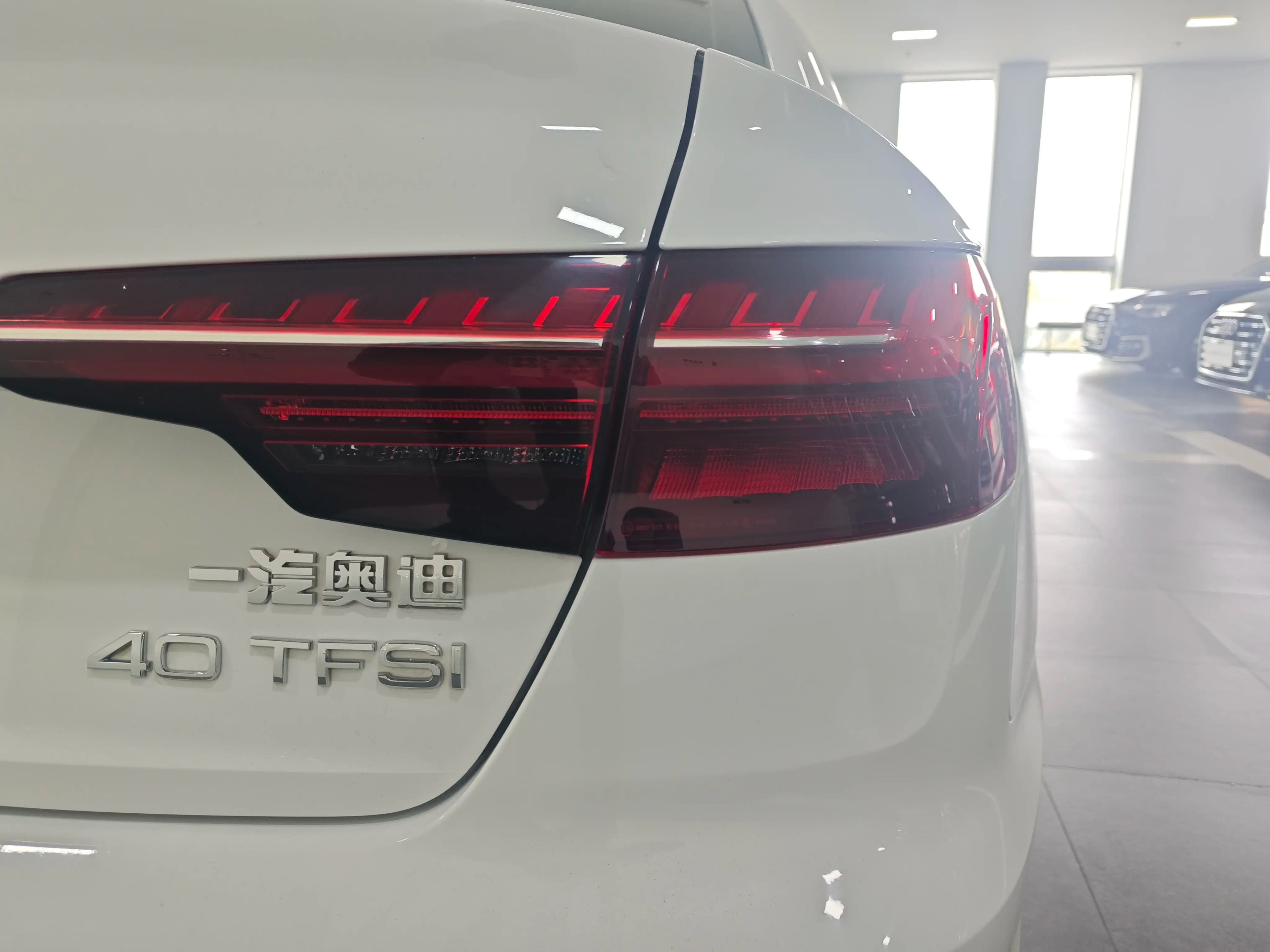 Audi A4L 2023 г. 31884 км. — фото 8