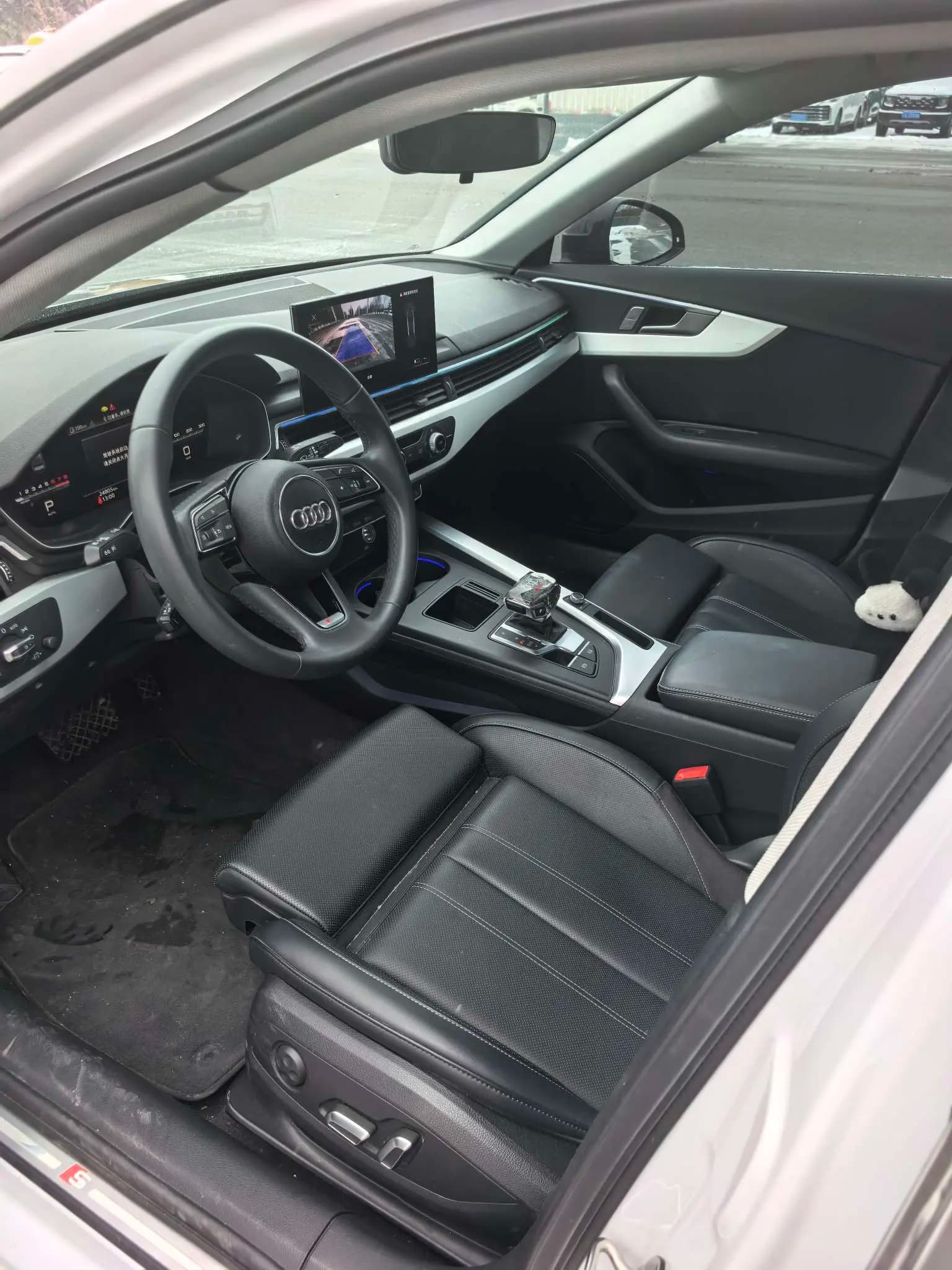 Audi A4L 2024 г. 24087 км. — фото 7
