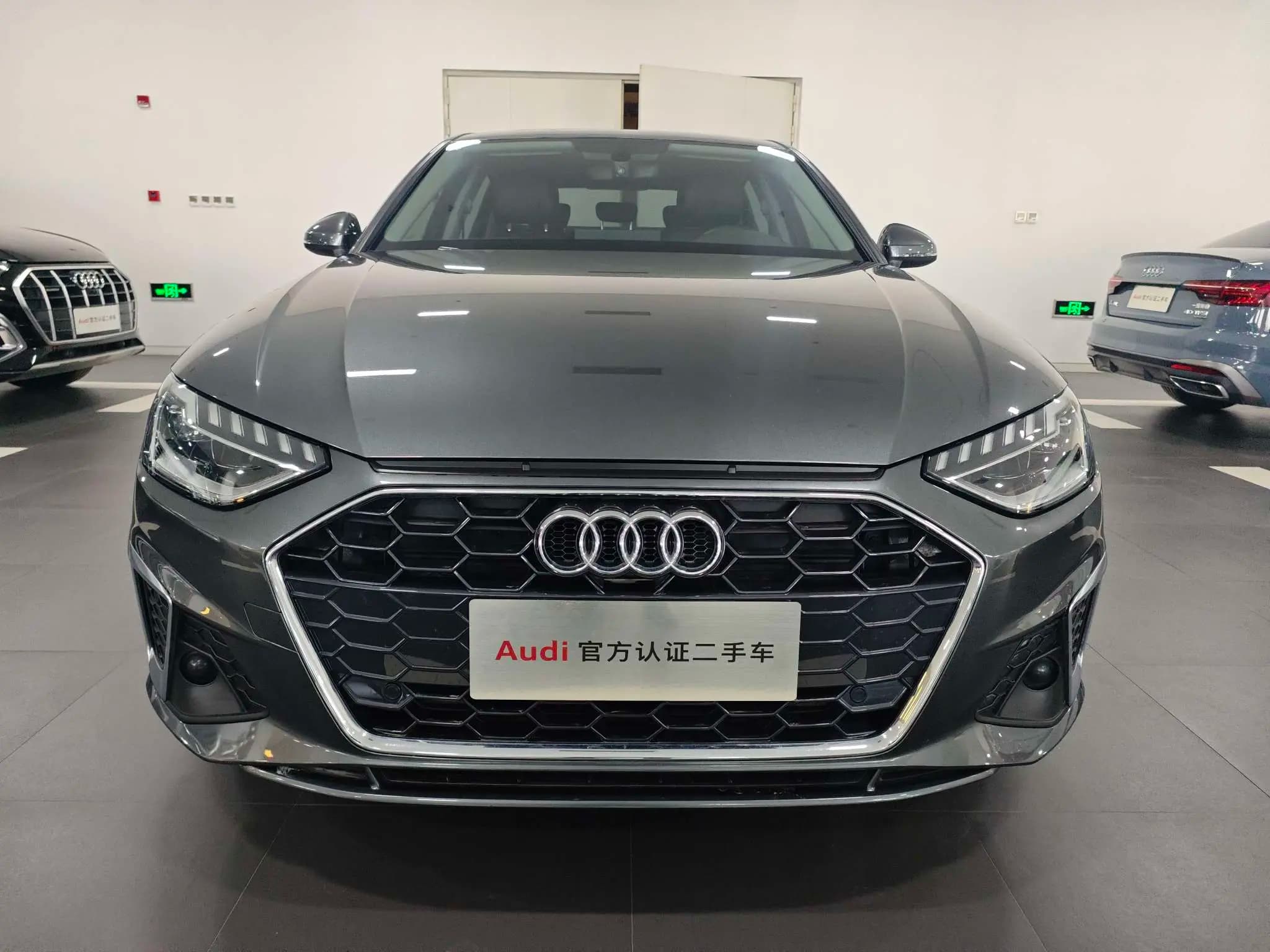 Audi A4L 2022 г. 62133 км. — фото 2