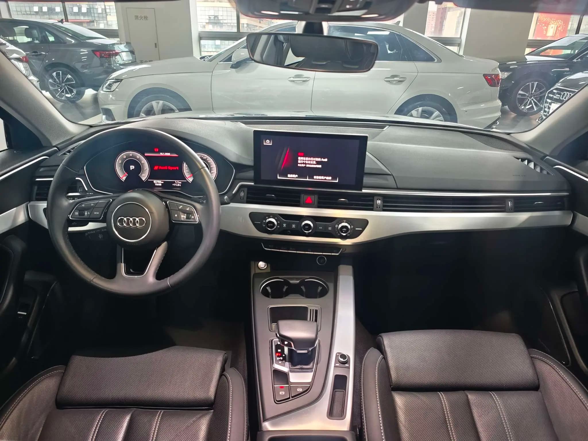 Audi A4L 2022 г. 62133 км. — фото 11