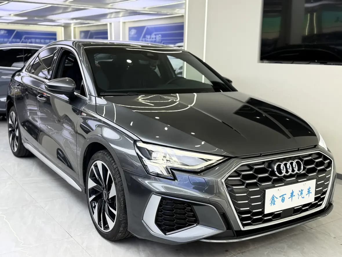 Audi A3 2023 г. 33056 км. — фото 3