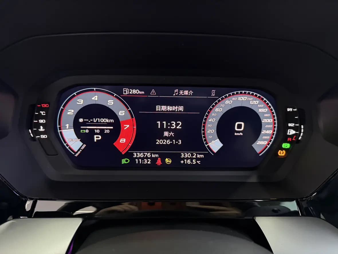 Audi A3 2023 г. 33056 км. — фото 9