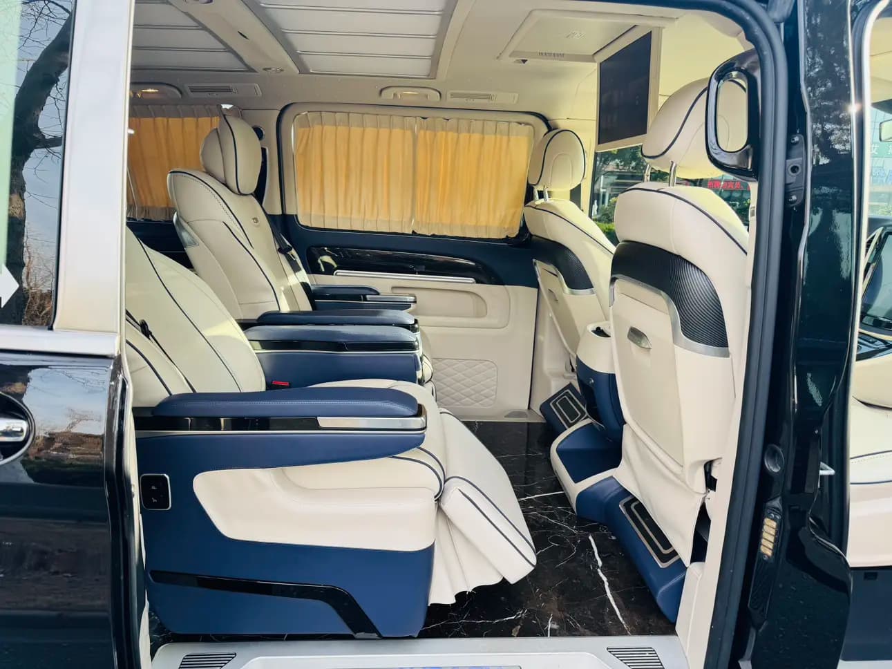 Mercedes-Benz Vito 2021 г. 23000 км. — фото 10