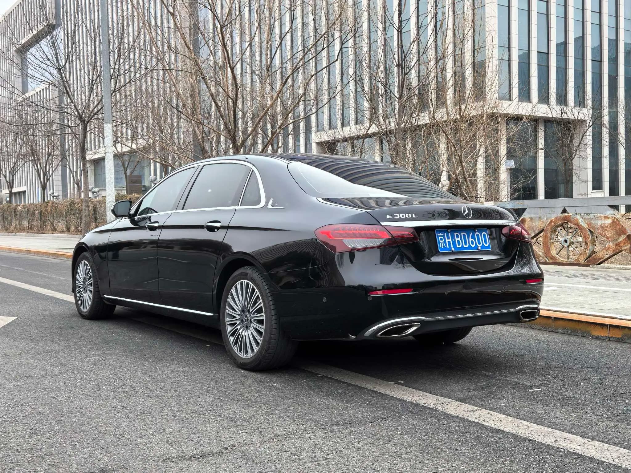 Mercedes-Benz E-Class 2023 г. 58025 км. — фото 4