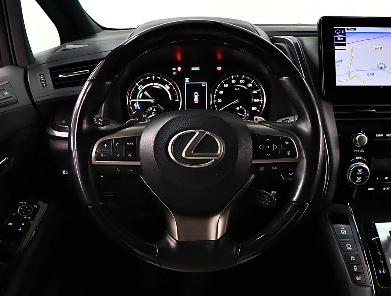 Lexus LM 2023 г. 48091 км. — фото 16