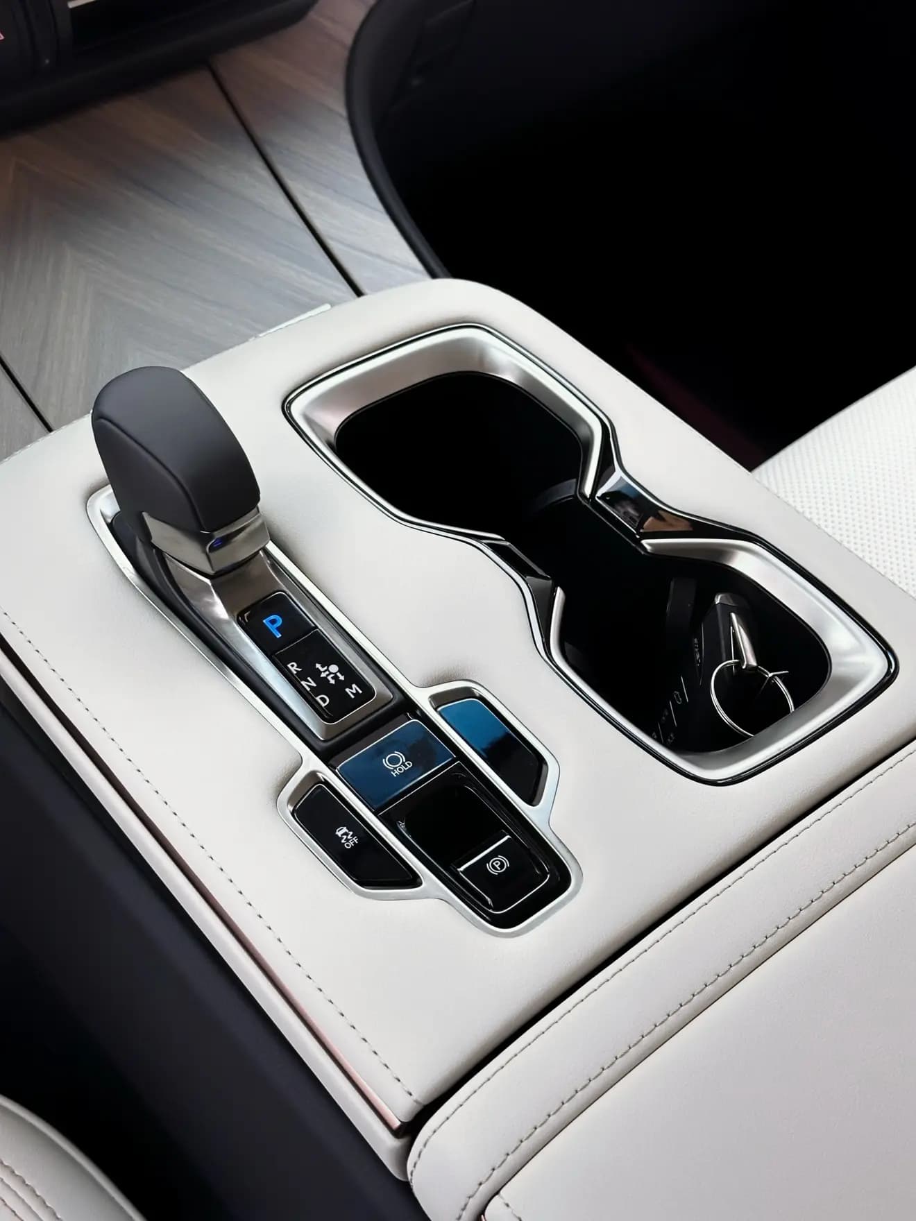 Lexus LM 2025 г. 6693 км. — фото 12