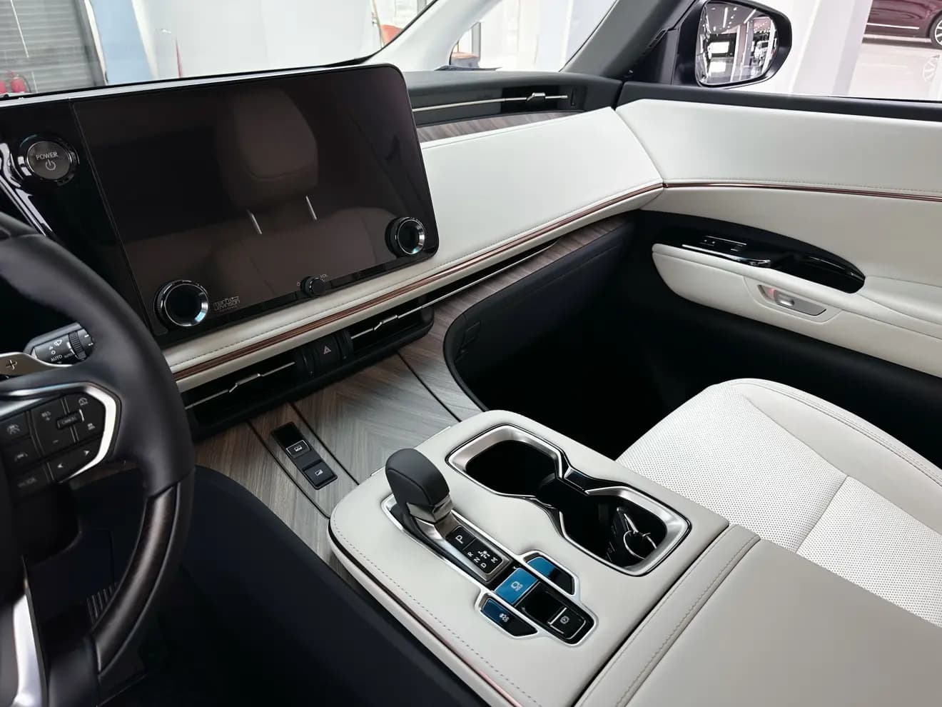 Lexus LM 2025 г. 6693 км. — фото 23