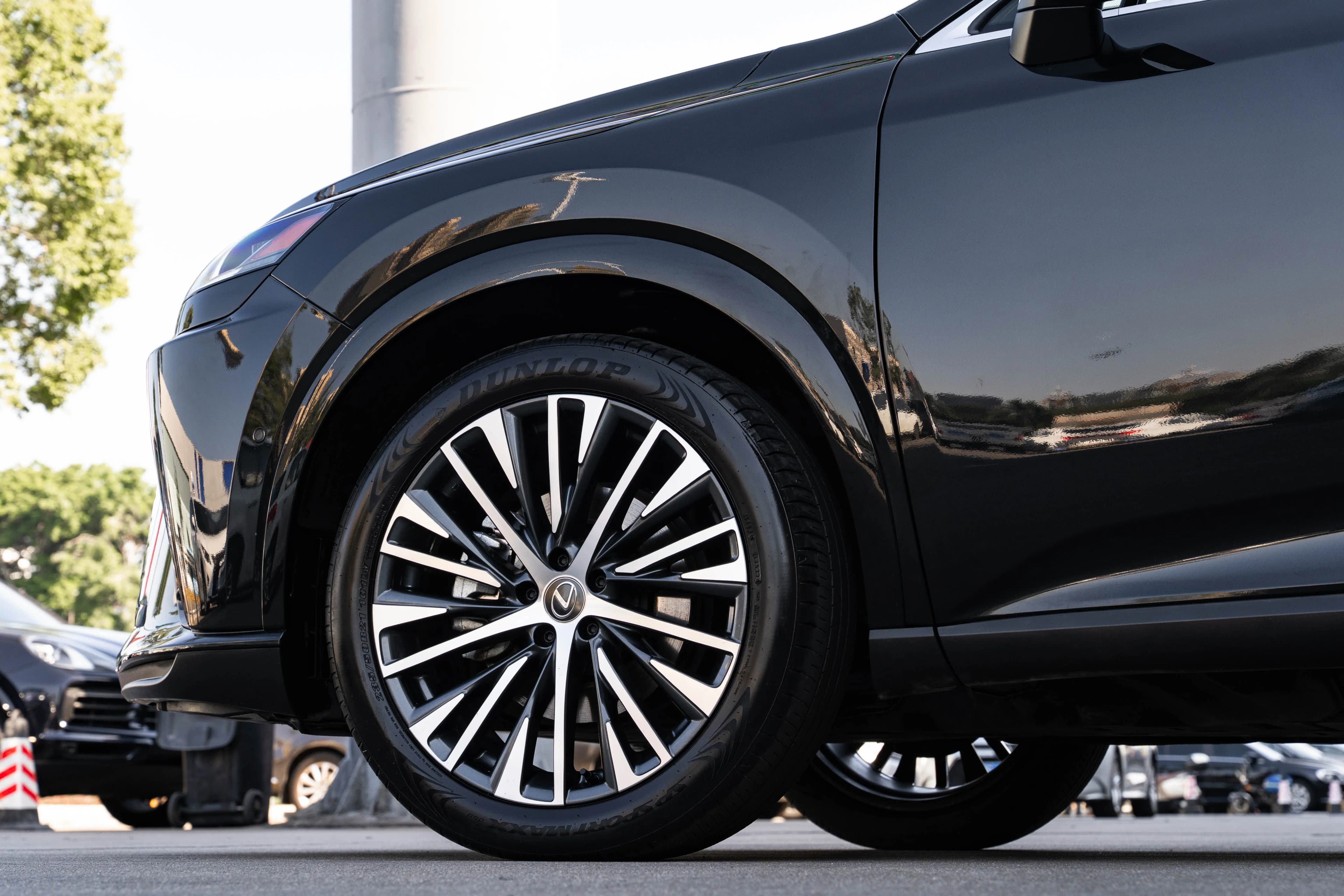 Lexus RX PHEV 2023 г. 34450 км. — фото 10