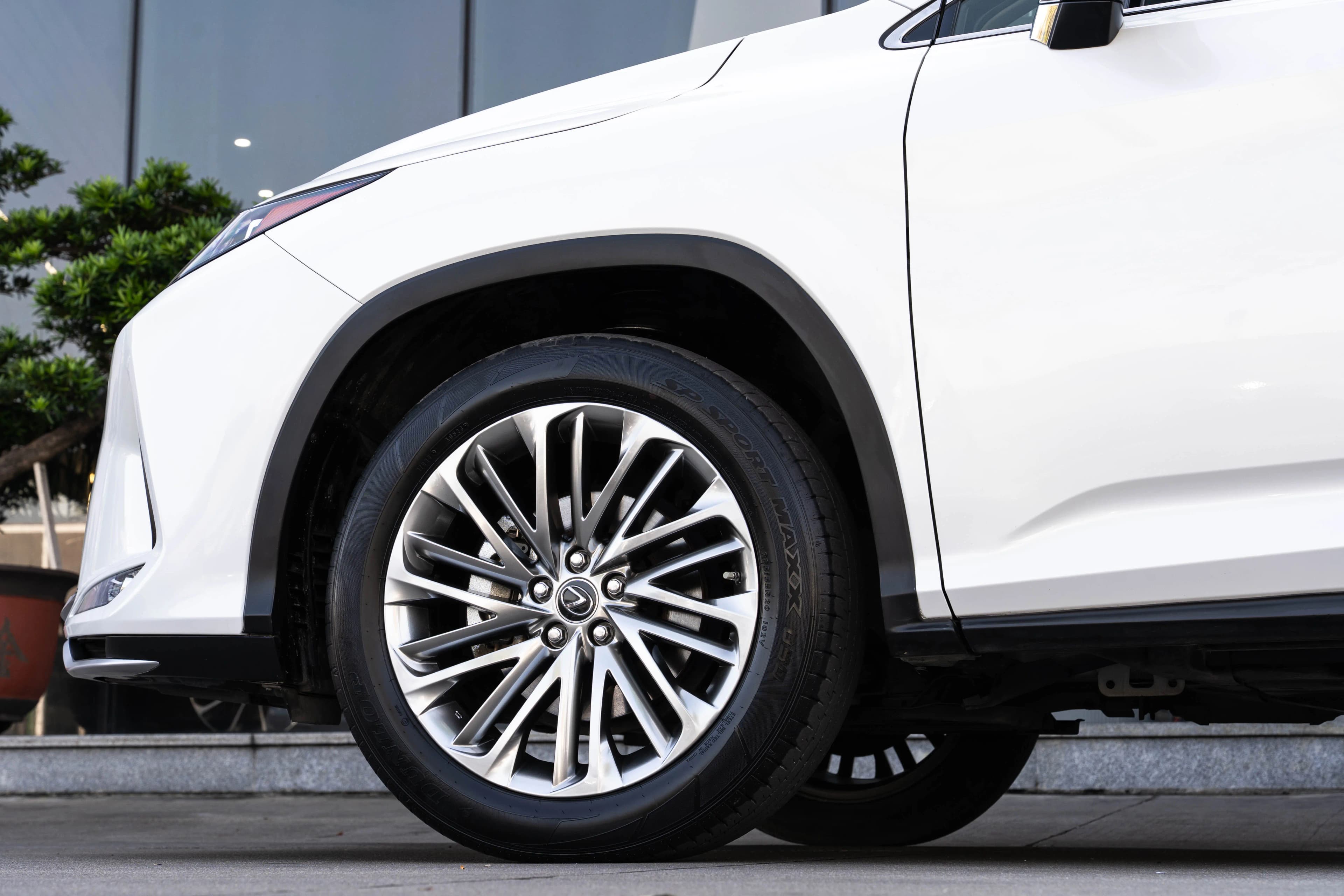 Lexus RX 2021 г. 136648 км. — фото 9