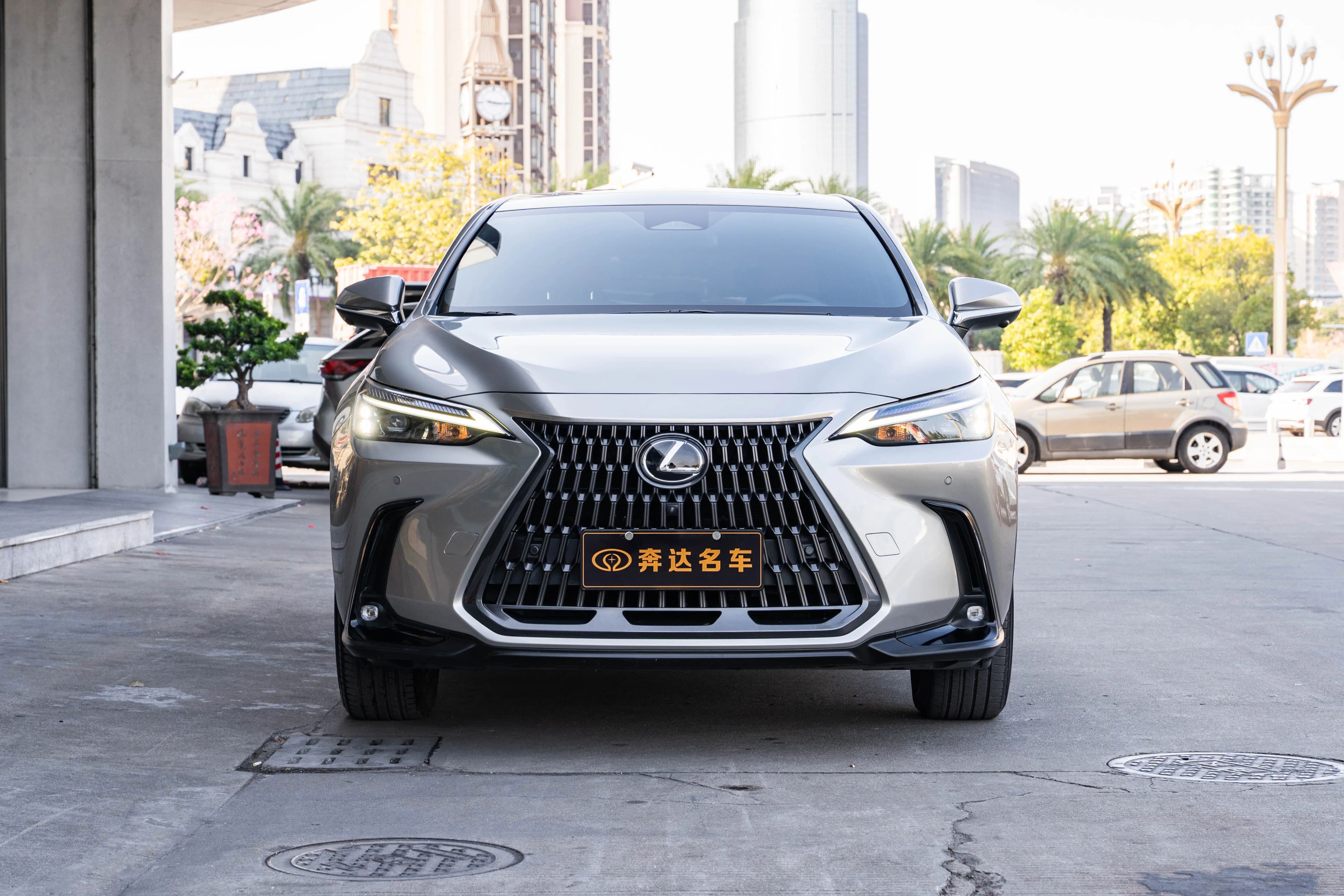 Lexus NX 2023 г. 28908 км. — фото 2
