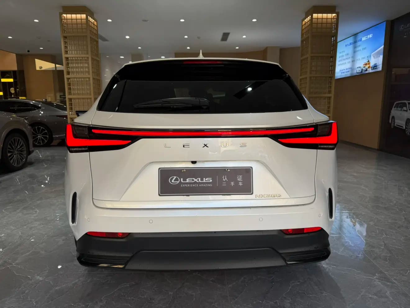 Lexus NX 2023 г. 35009 км. — фото 3