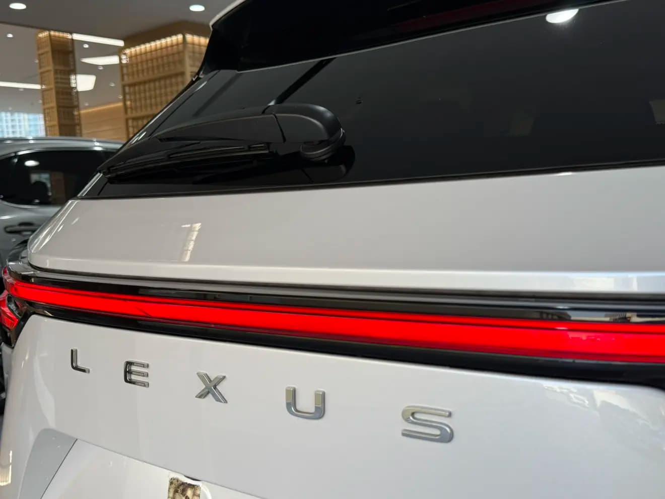 Lexus NX 2023 г. 35009 км. — фото 5