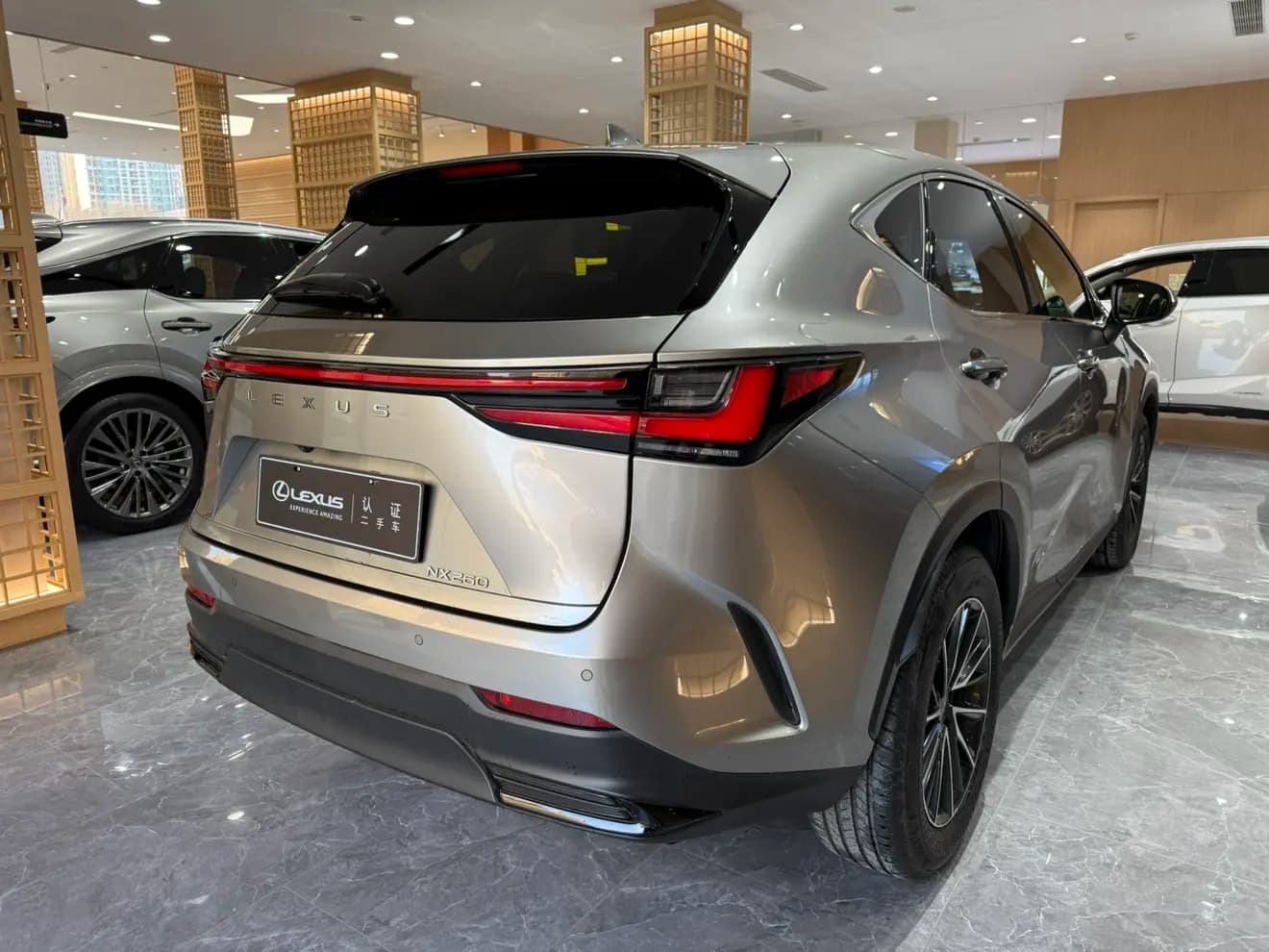 Lexus NX 2023 г. 39010 км. — фото 4