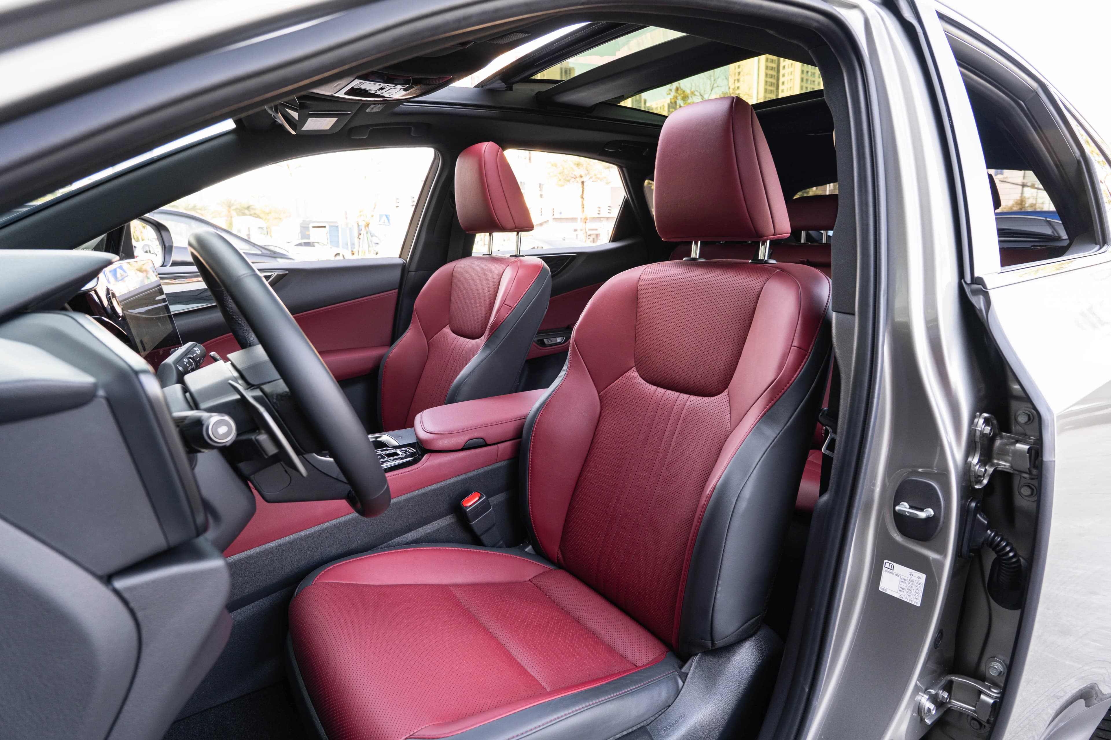 Lexus NX 2023 г. 24712 км. — фото 21