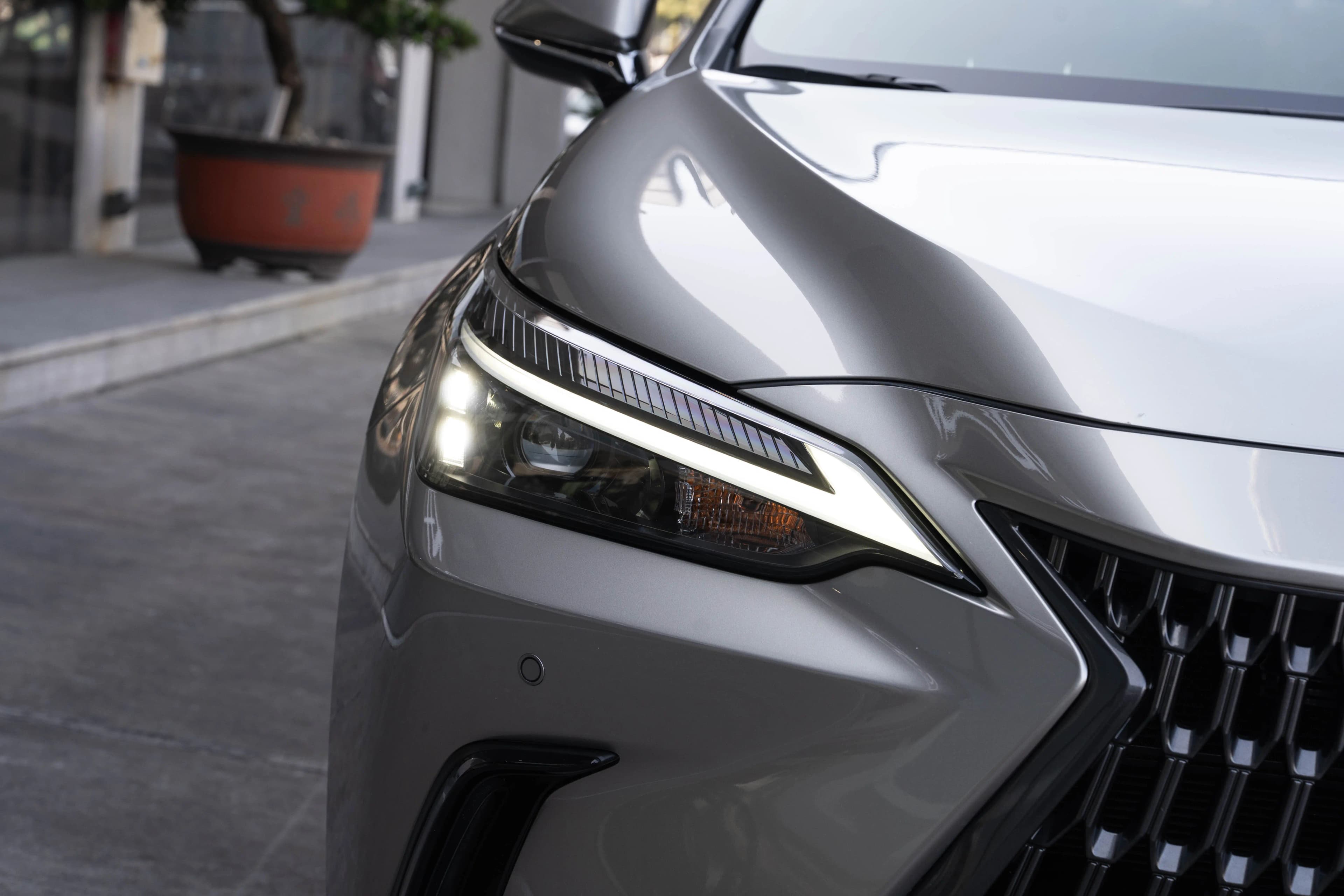 Lexus NX 2023 г. 24712 км. — фото 6
