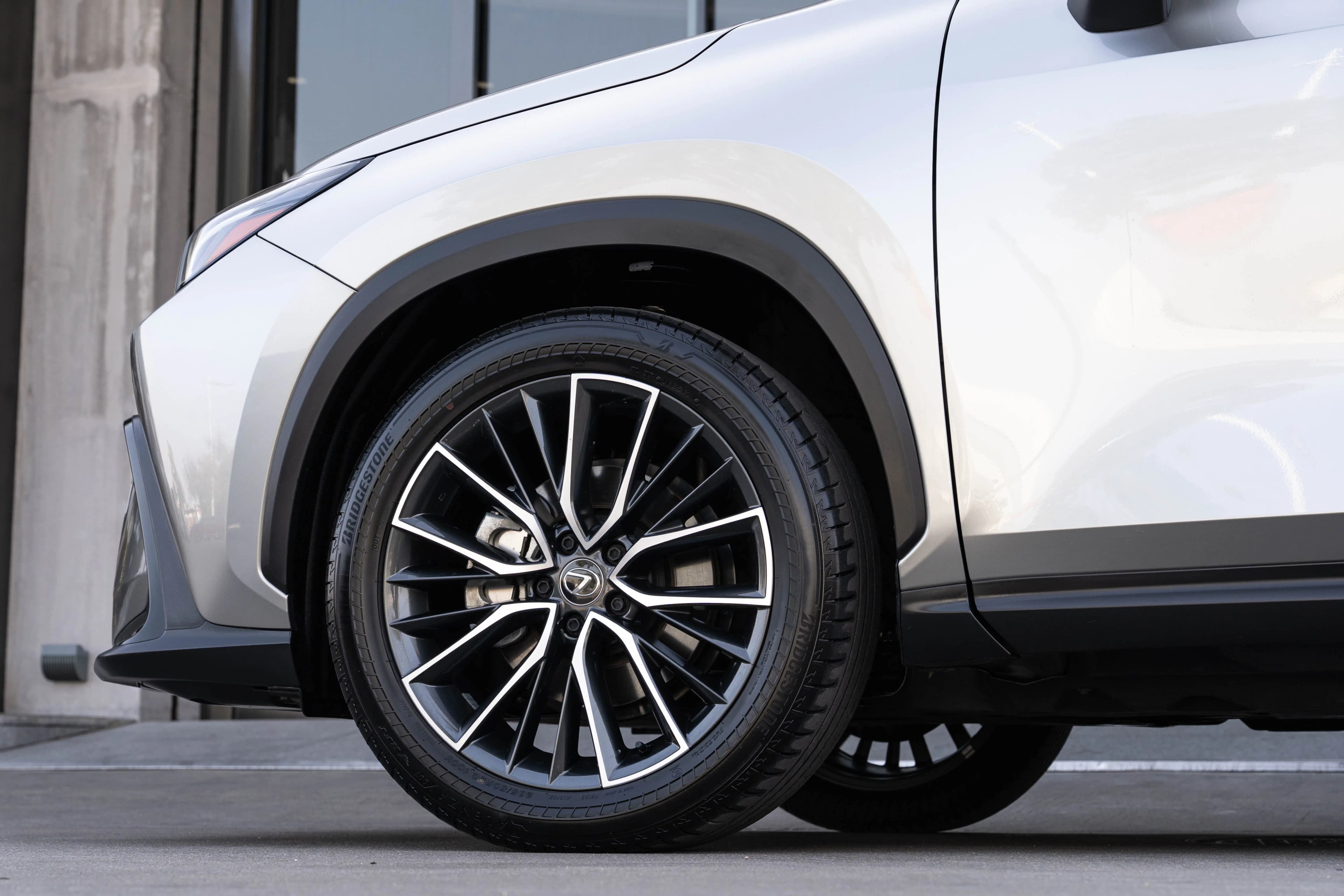 Lexus NX 2023 г. 24712 км. — фото 10