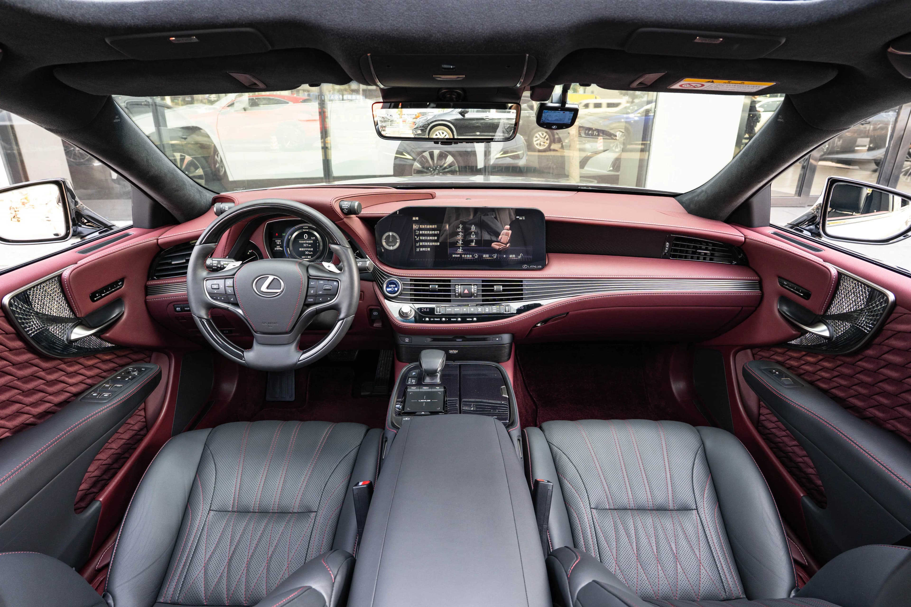 Lexus LS 2022 г. 27957 км. — фото 16