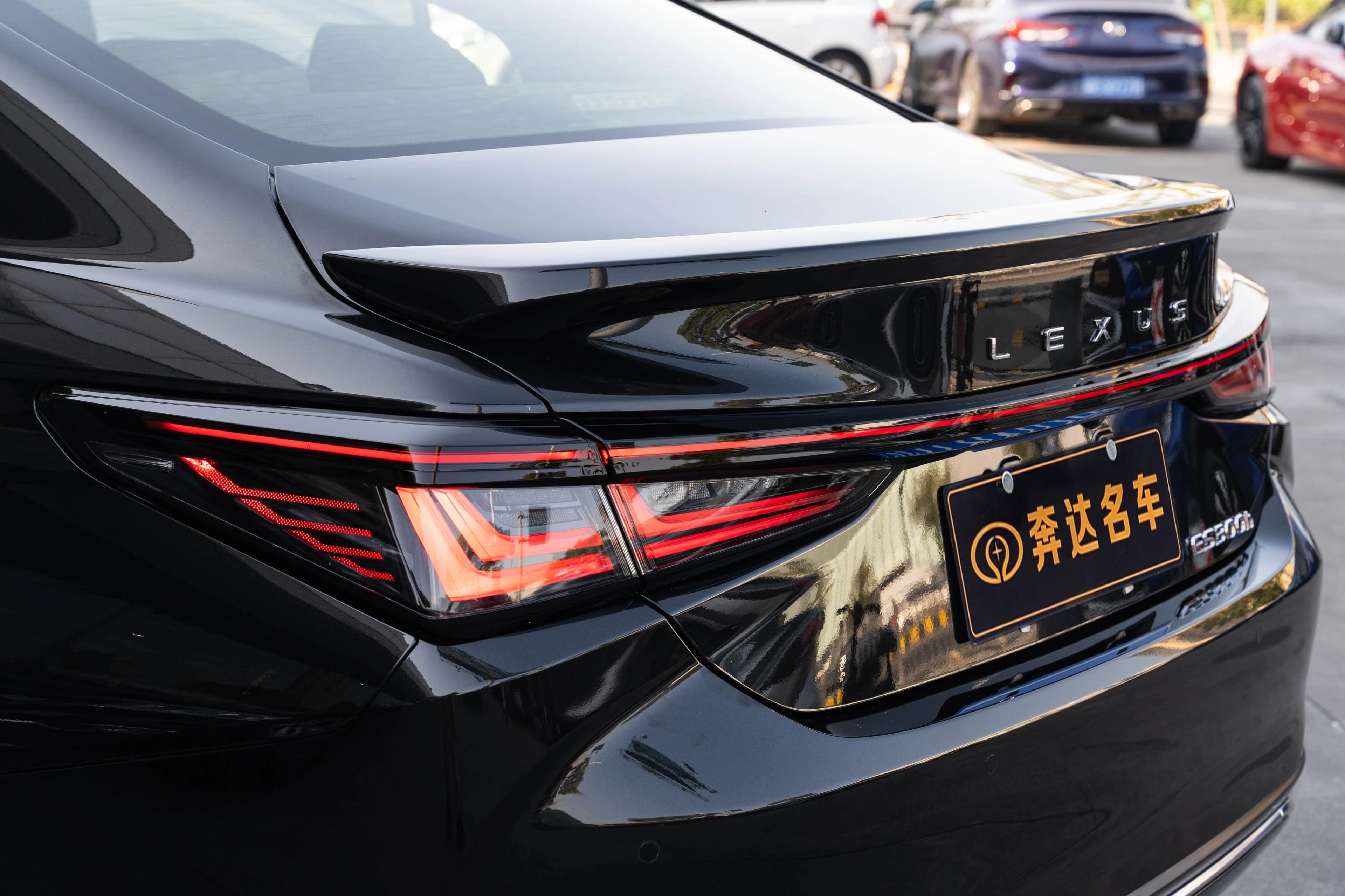 Lexus ES 2025 г. 2646 км. — фото 4