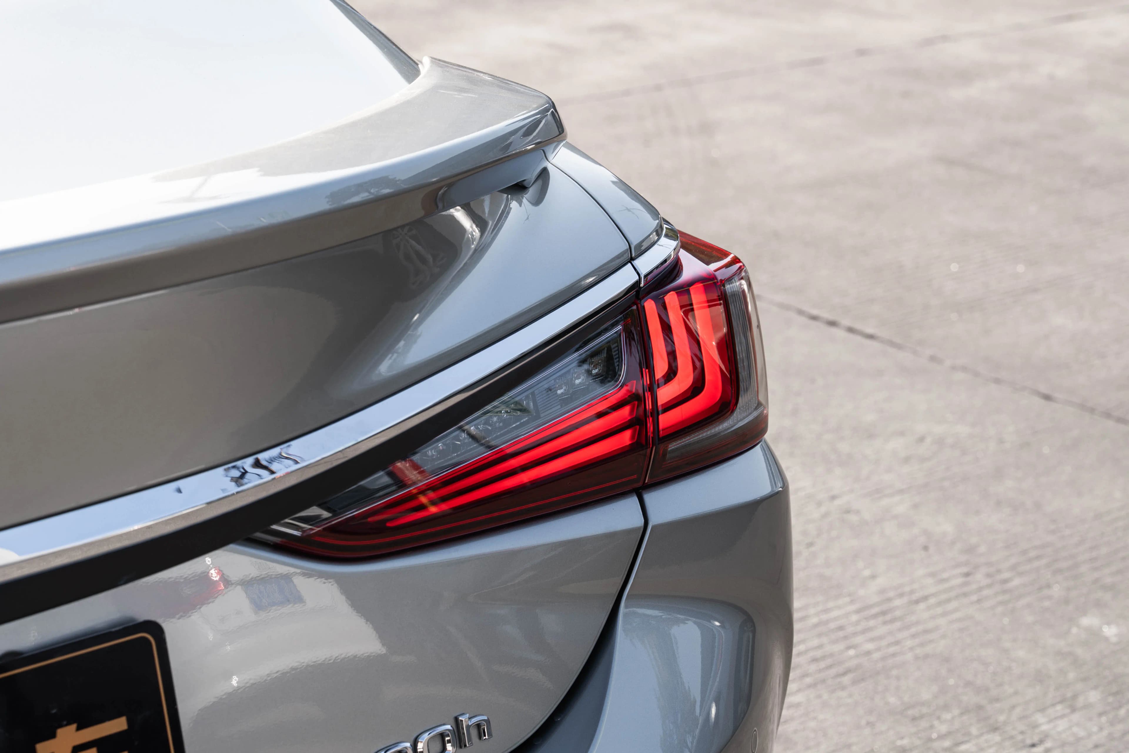 Lexus ES 2023 г. 25200 км. — фото 7