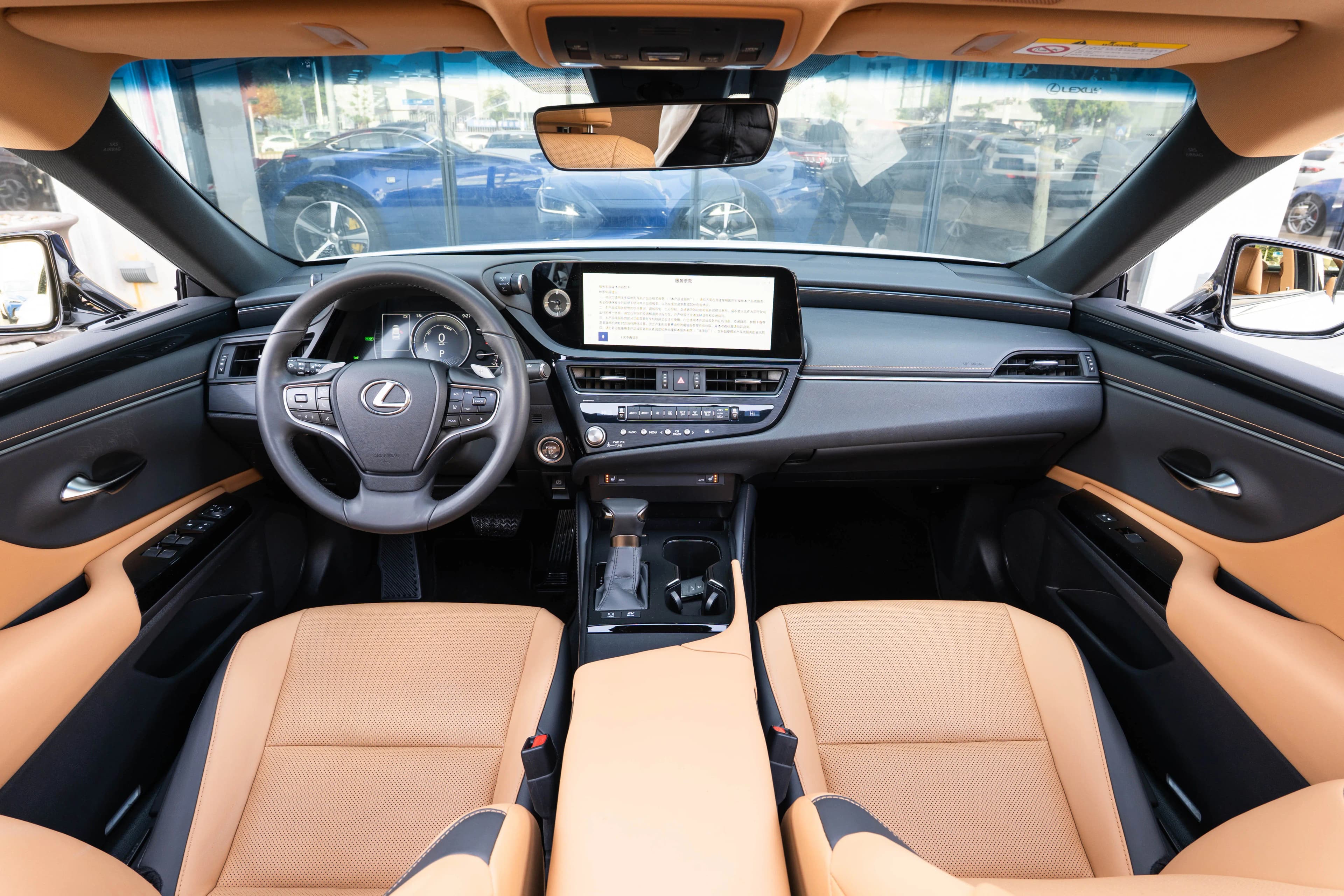 Lexus ES 2024 г. 17300 км. — фото 12