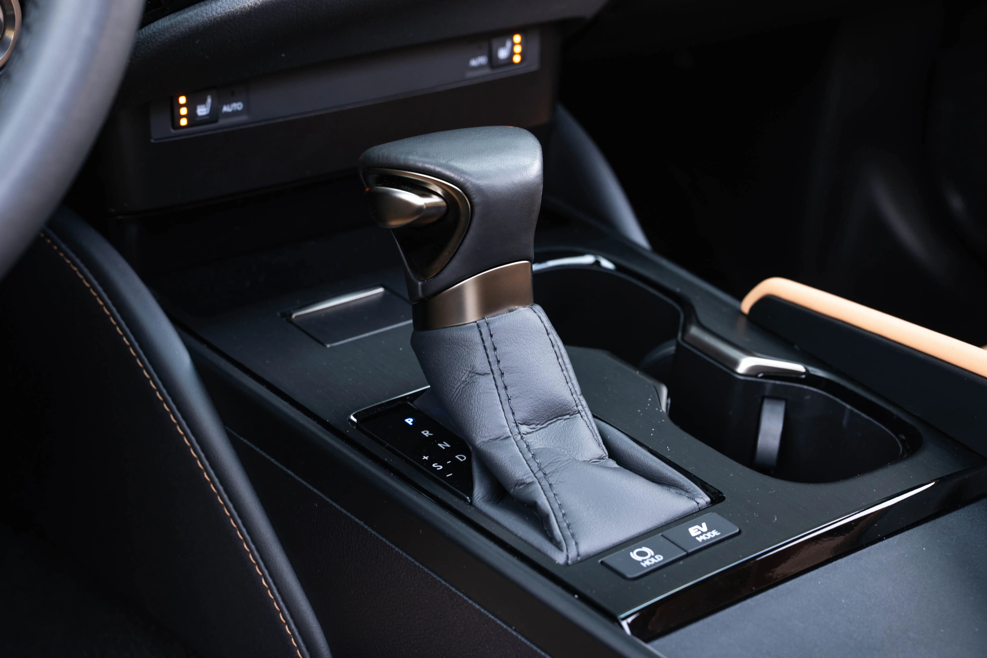 Lexus ES 2024 г. 17300 км. — фото 15
