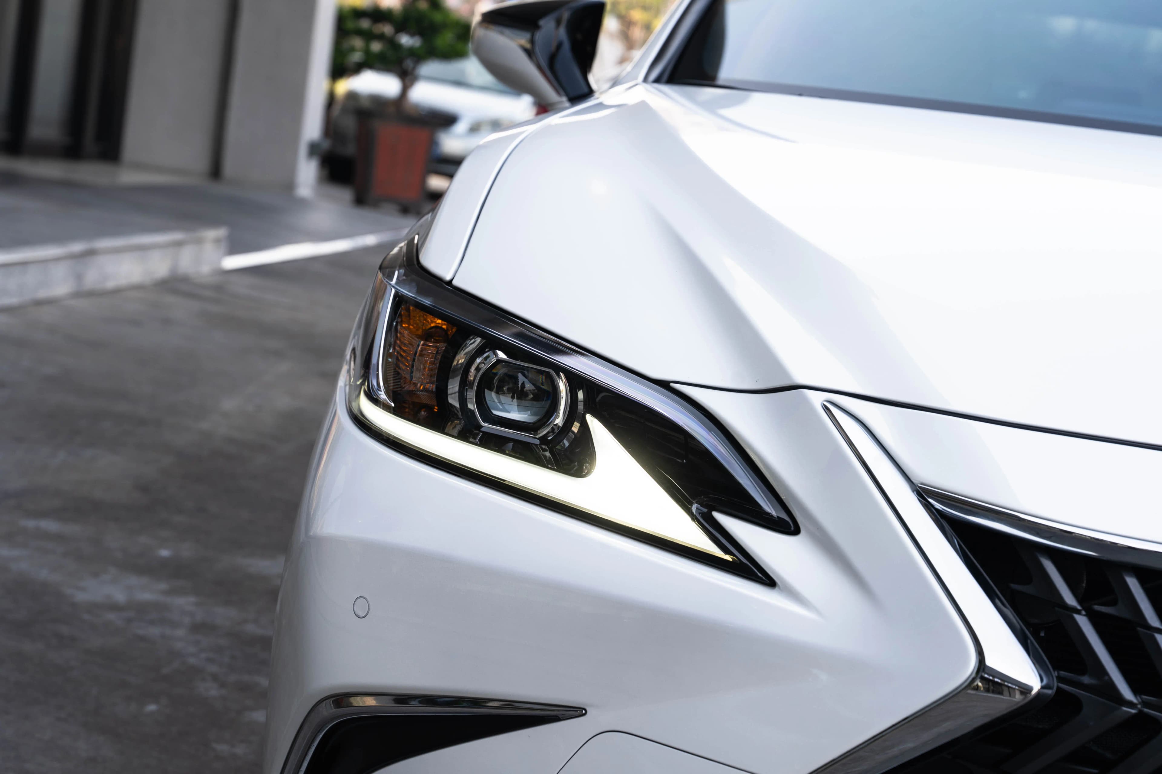 Lexus ES 2024 г. 17300 км. — фото 6