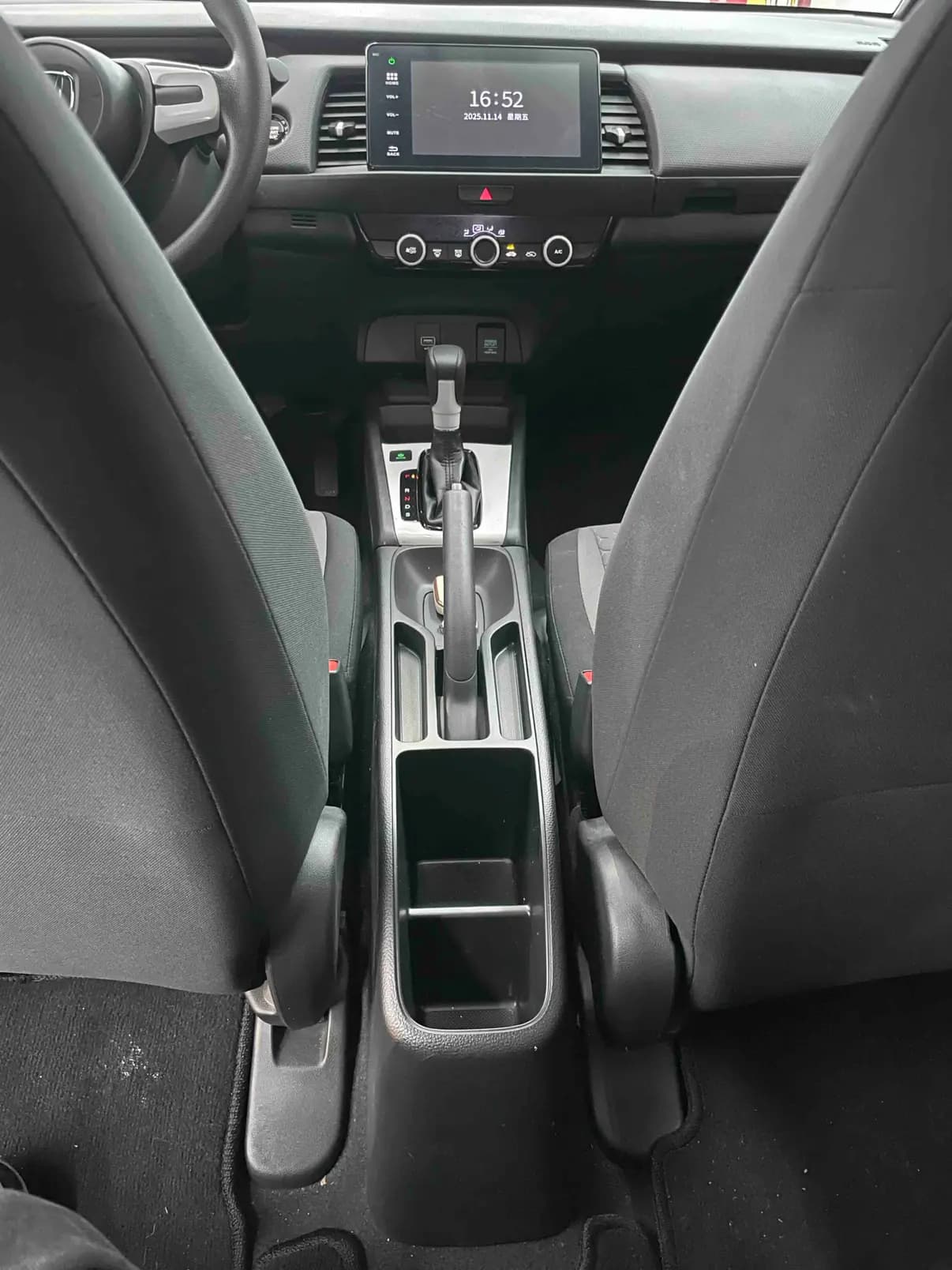 Honda Fit 2023 г. 21091 км. — фото 14