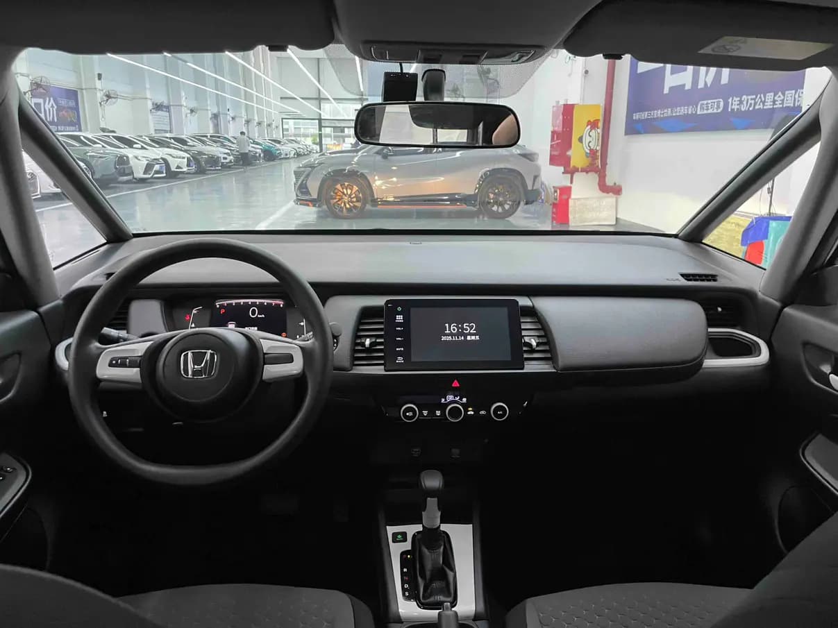 Honda Fit 2023 г. 21091 км. — фото 16