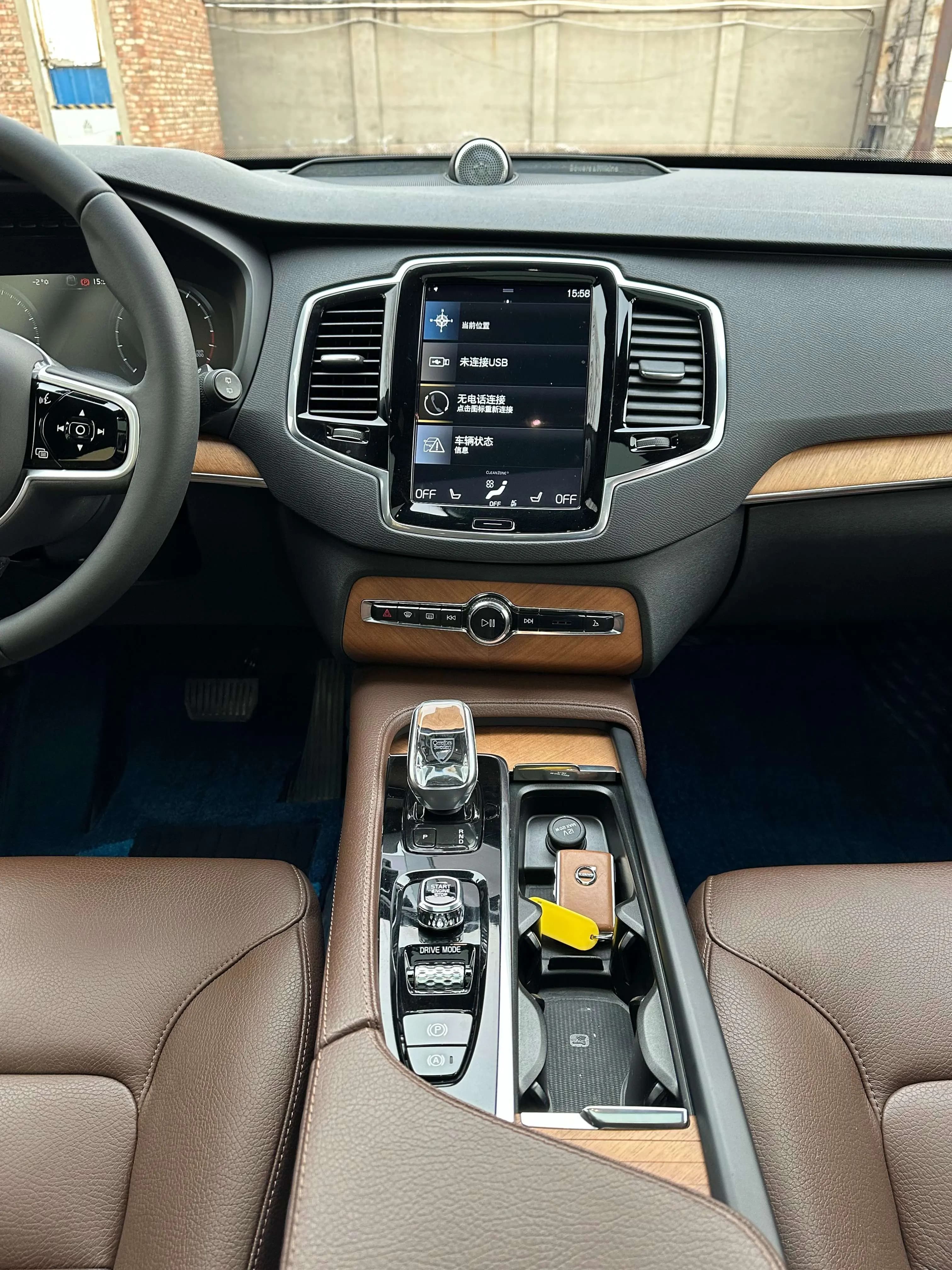 Volvo XC90 2021 г. 118075 км. — фото 14