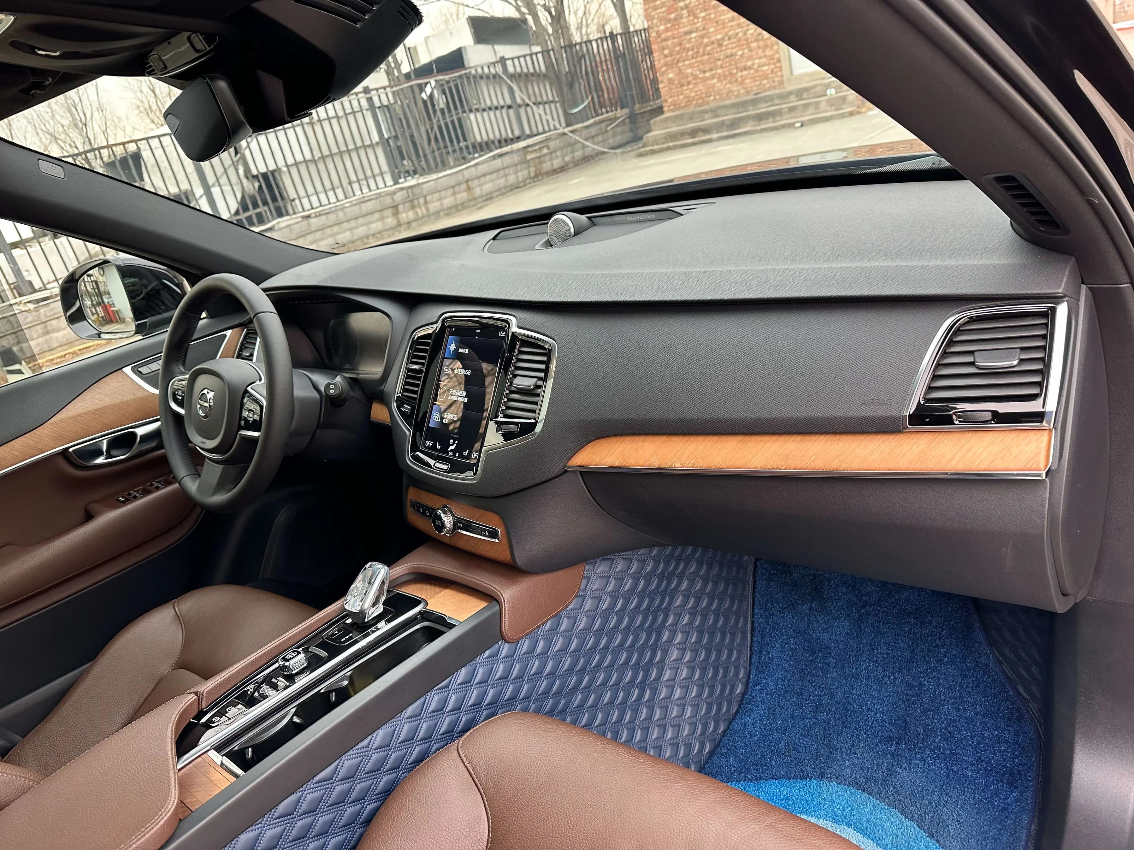 Volvo XC90 2021 г. 118075 км. — фото 19