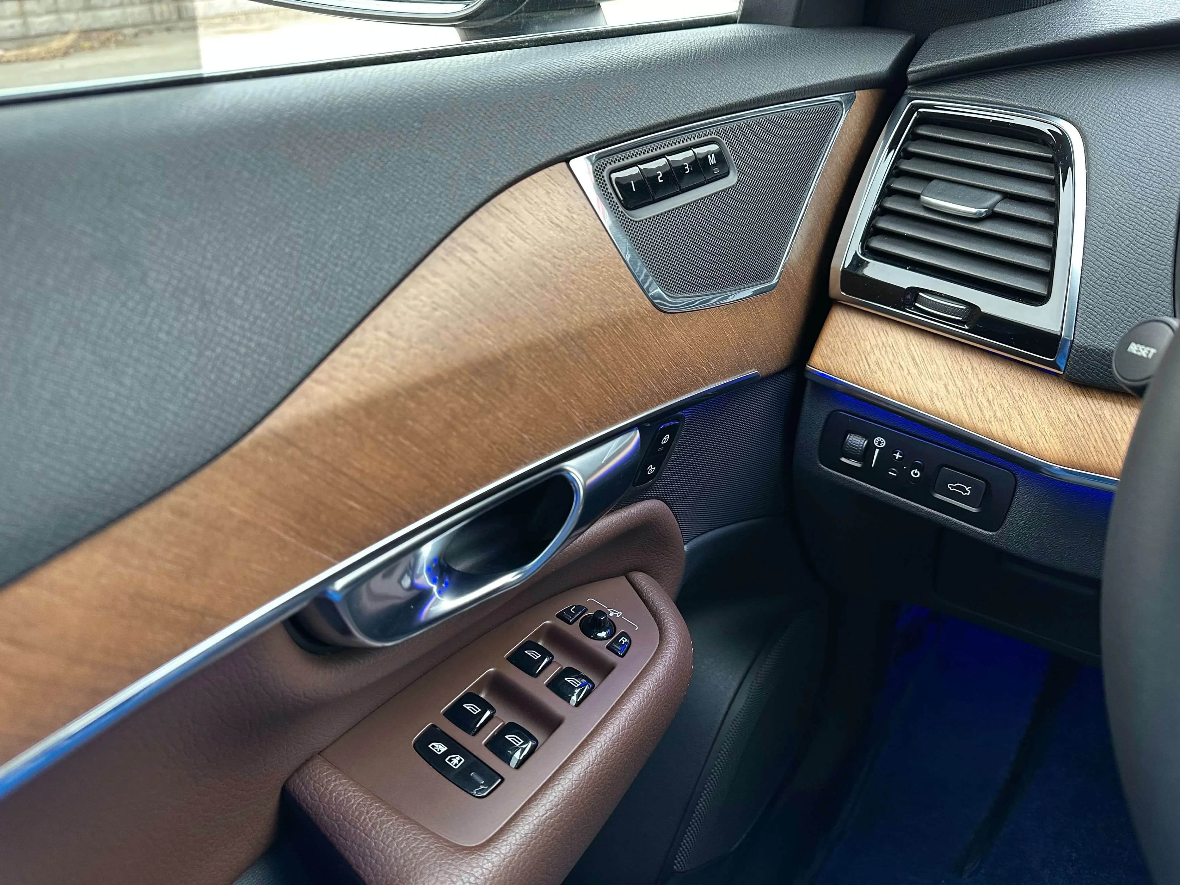 Volvo XC90 2021 г. 118075 км. — фото 28