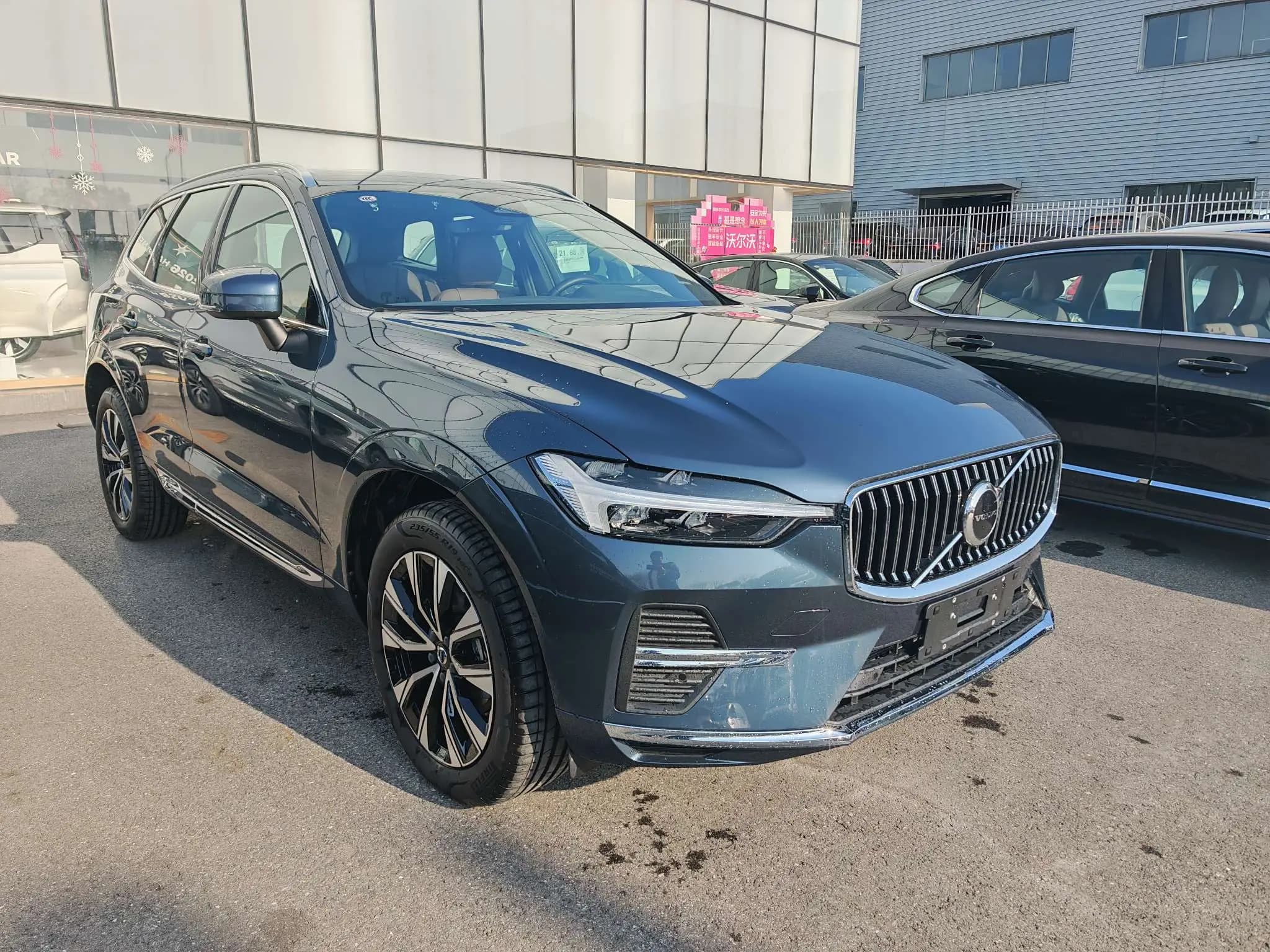 Volvo XC60 2025 г. 3018 км. — фото 3
