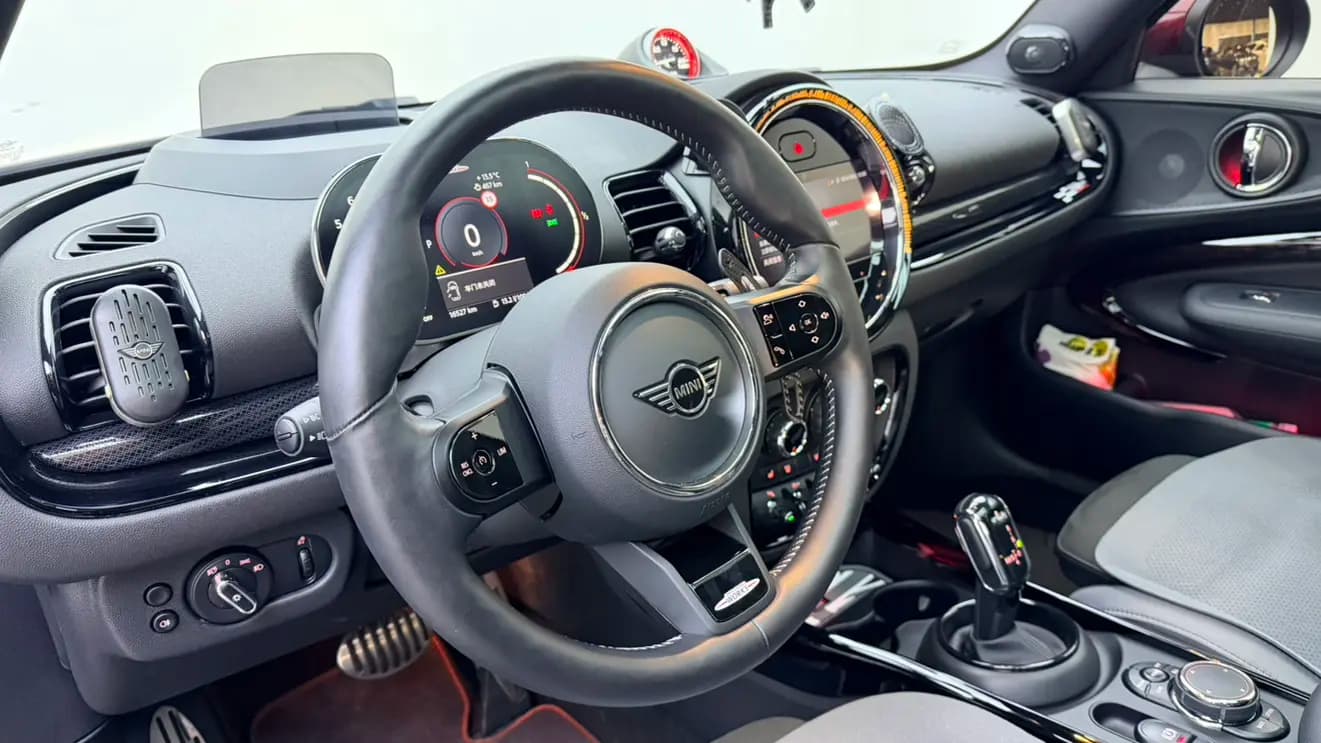 MINI JCW CLUBMAN 2021 г. 16119 км. — фото 19